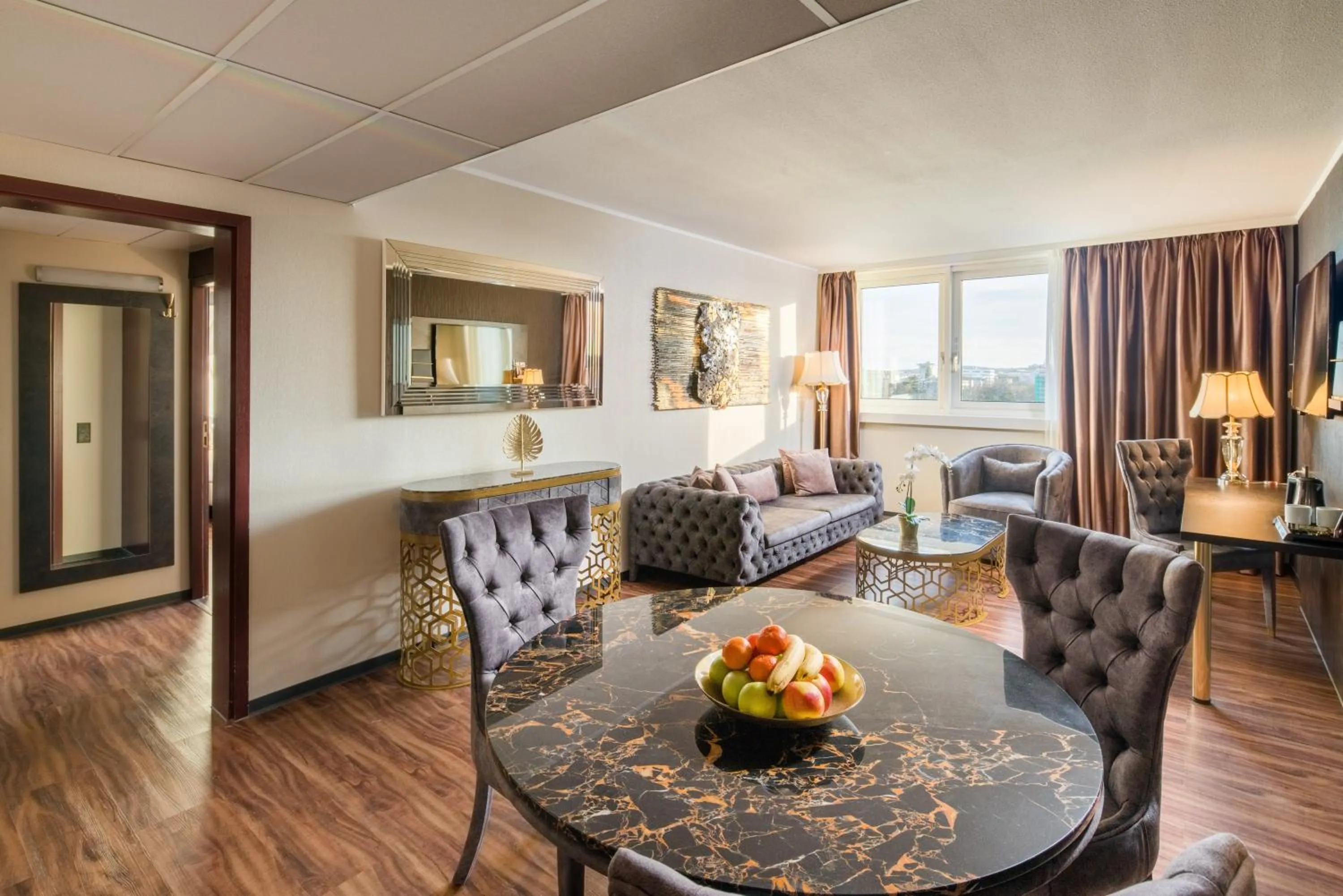 Living room in Best Western Plus Plaza Hotel Darmstadt