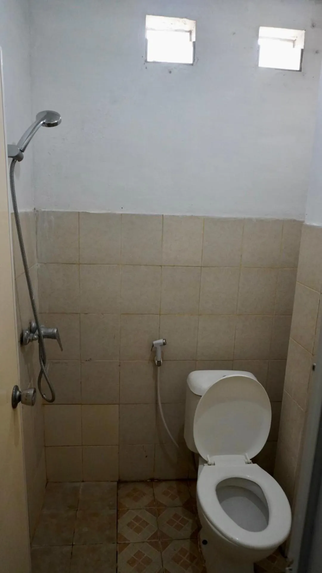 Shower in BTX 31 Residence Bintaro