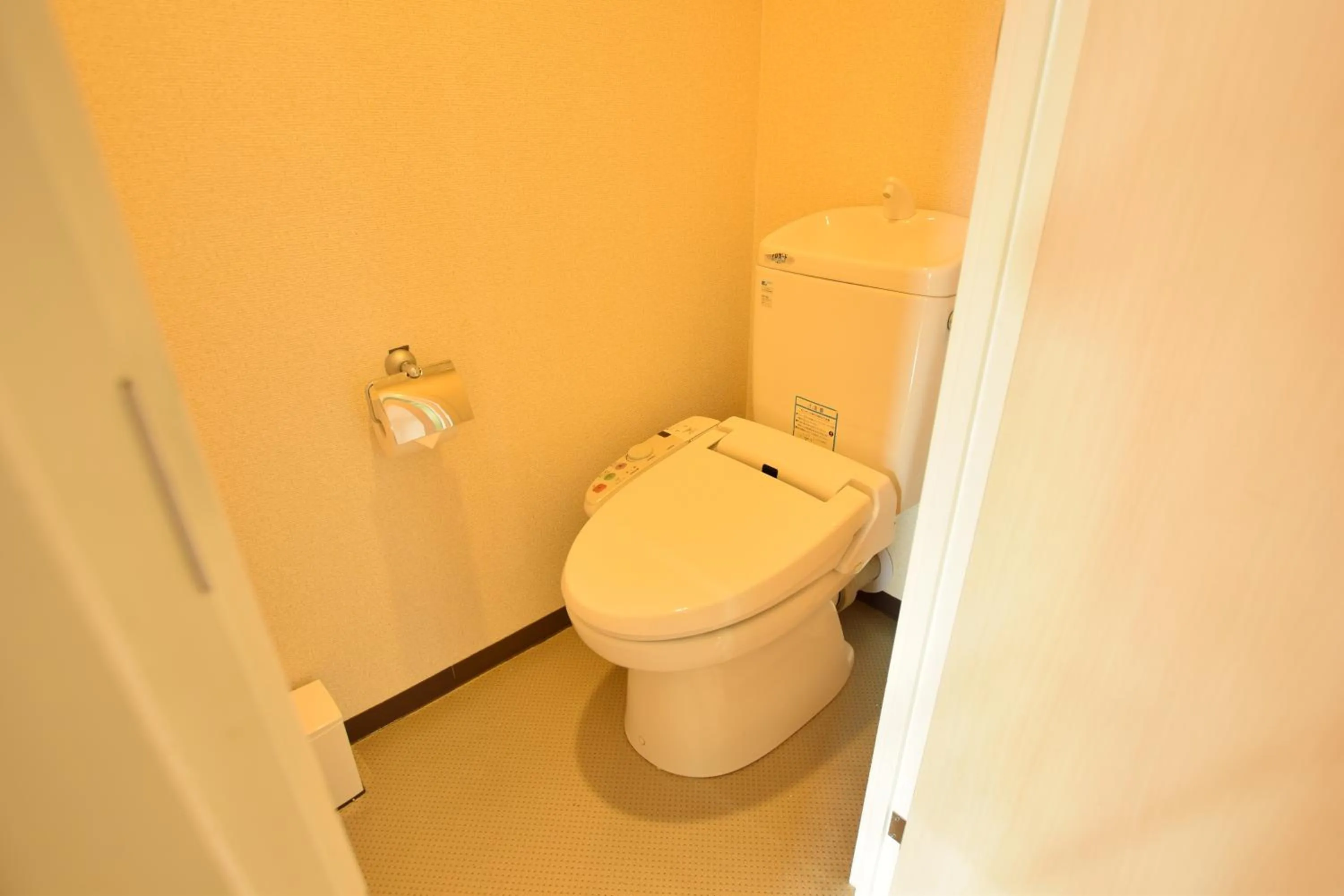 Toilet in Luft Uehonmachi 501