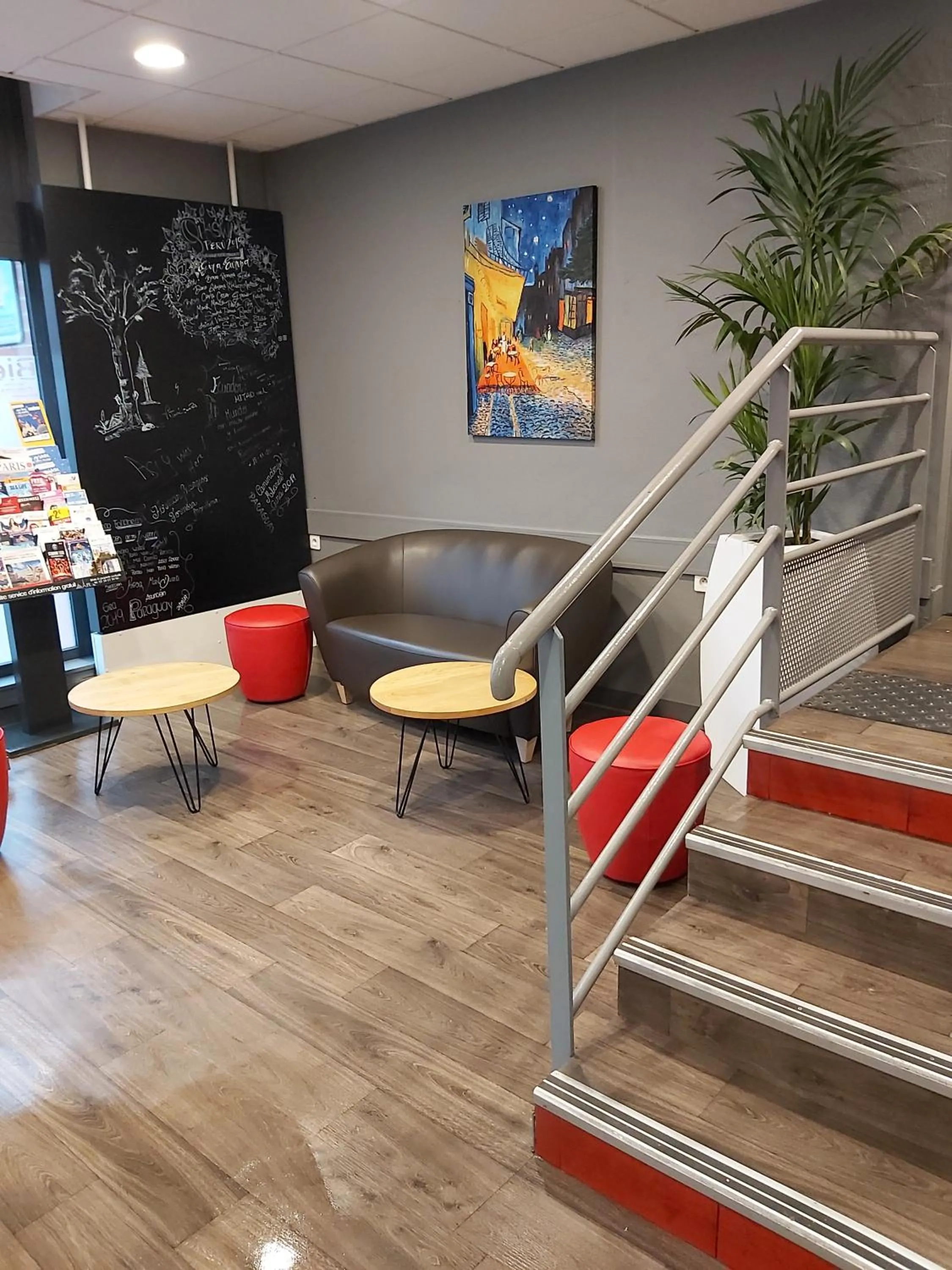 Lobby or reception in hotelF1 Paris Porte de Montreuil