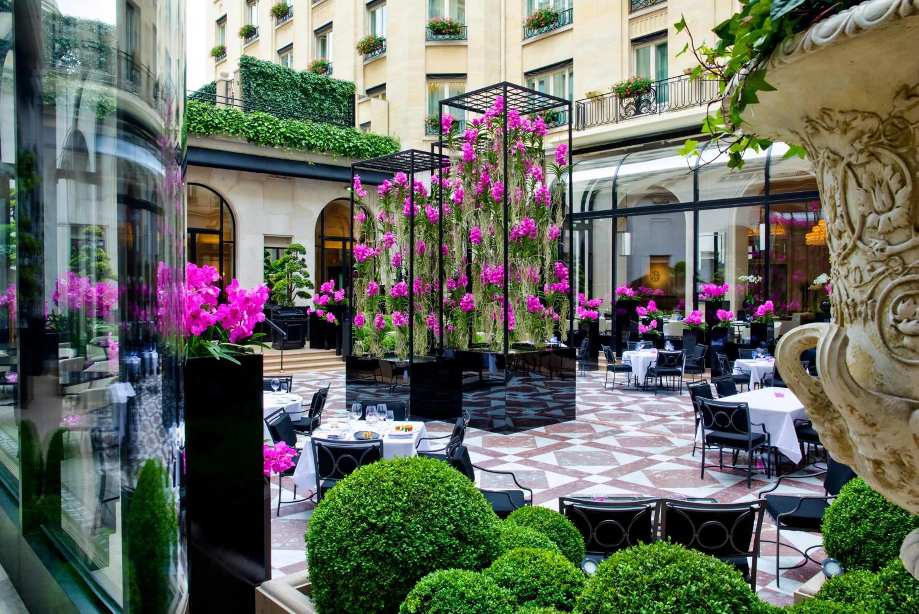 Patio in Four Seasons Hotel George V Paris