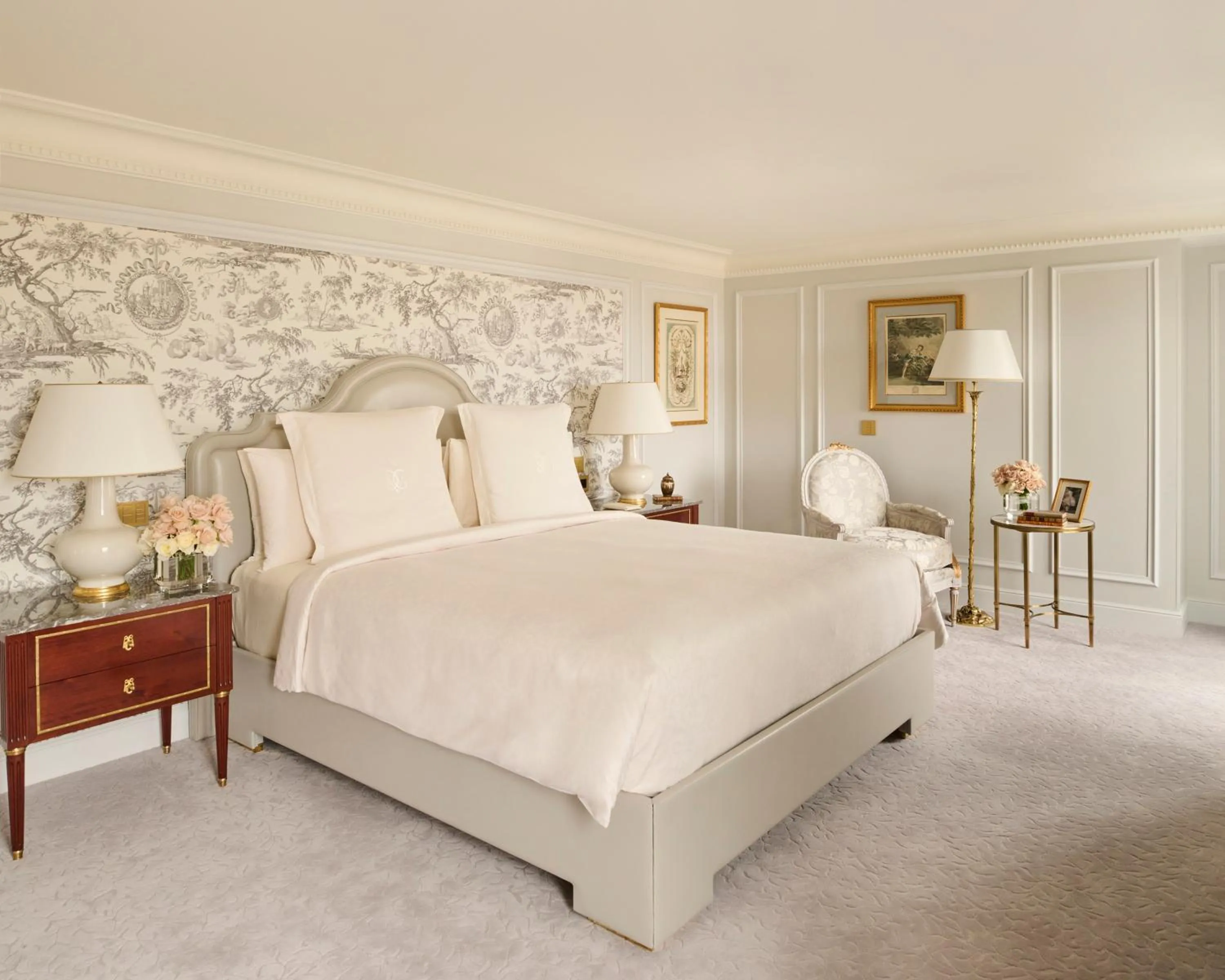 Bed in Four Seasons Hotel George V Paris