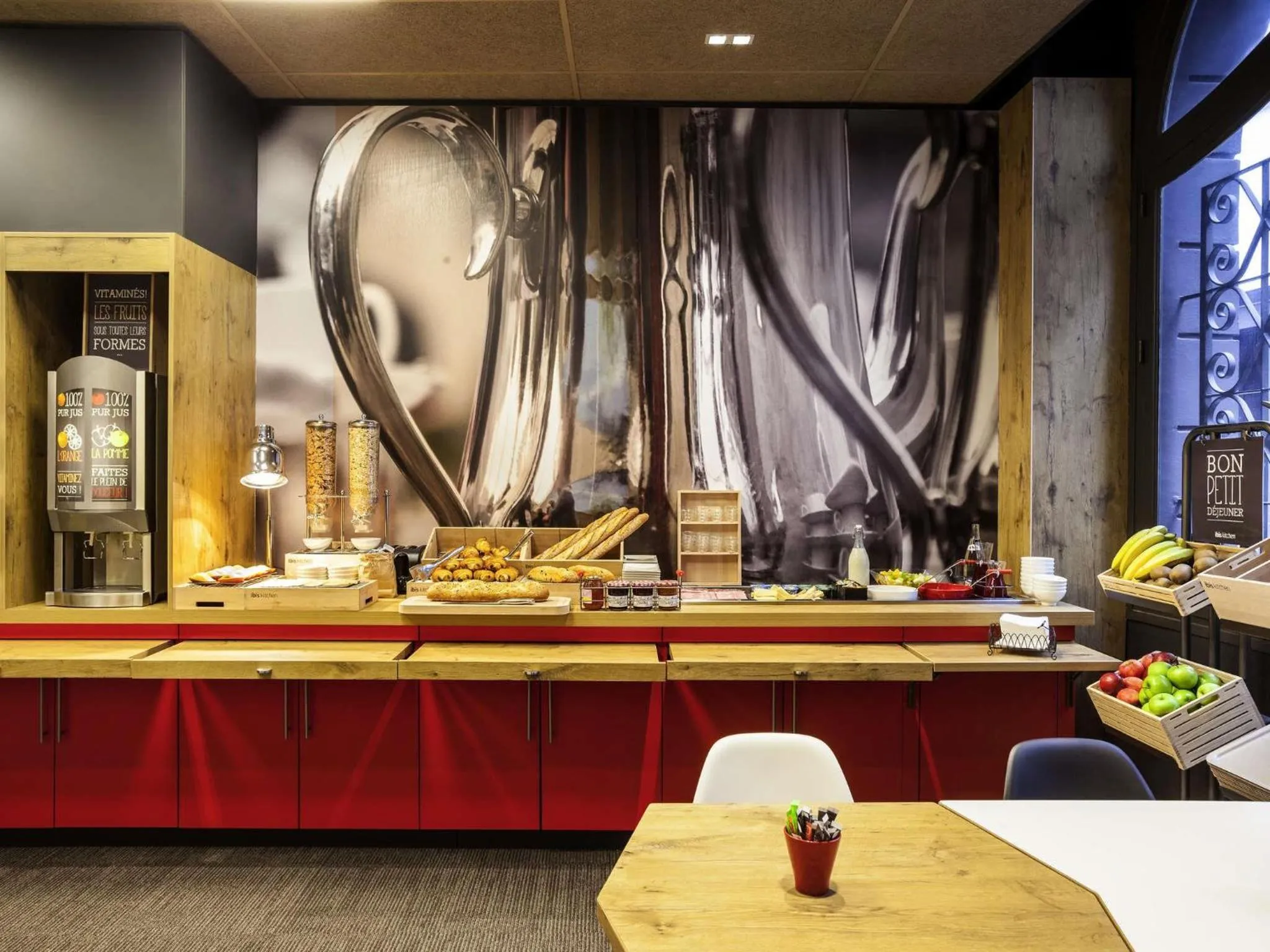 Breakfast in ibis Paris Gare De L Est 10ème