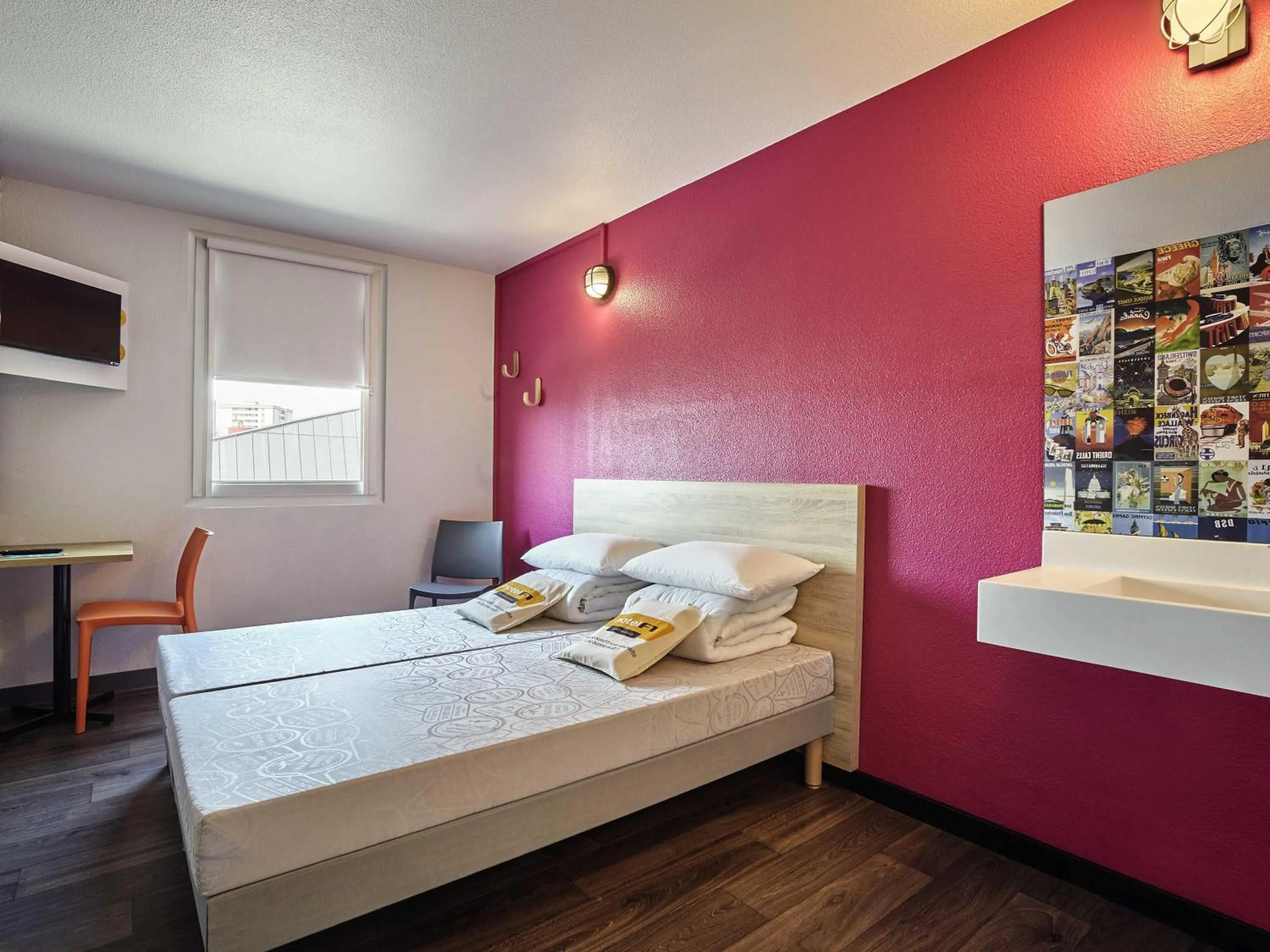 Bedroom, Bed in hotelF1 Paris Saint Denis Stade