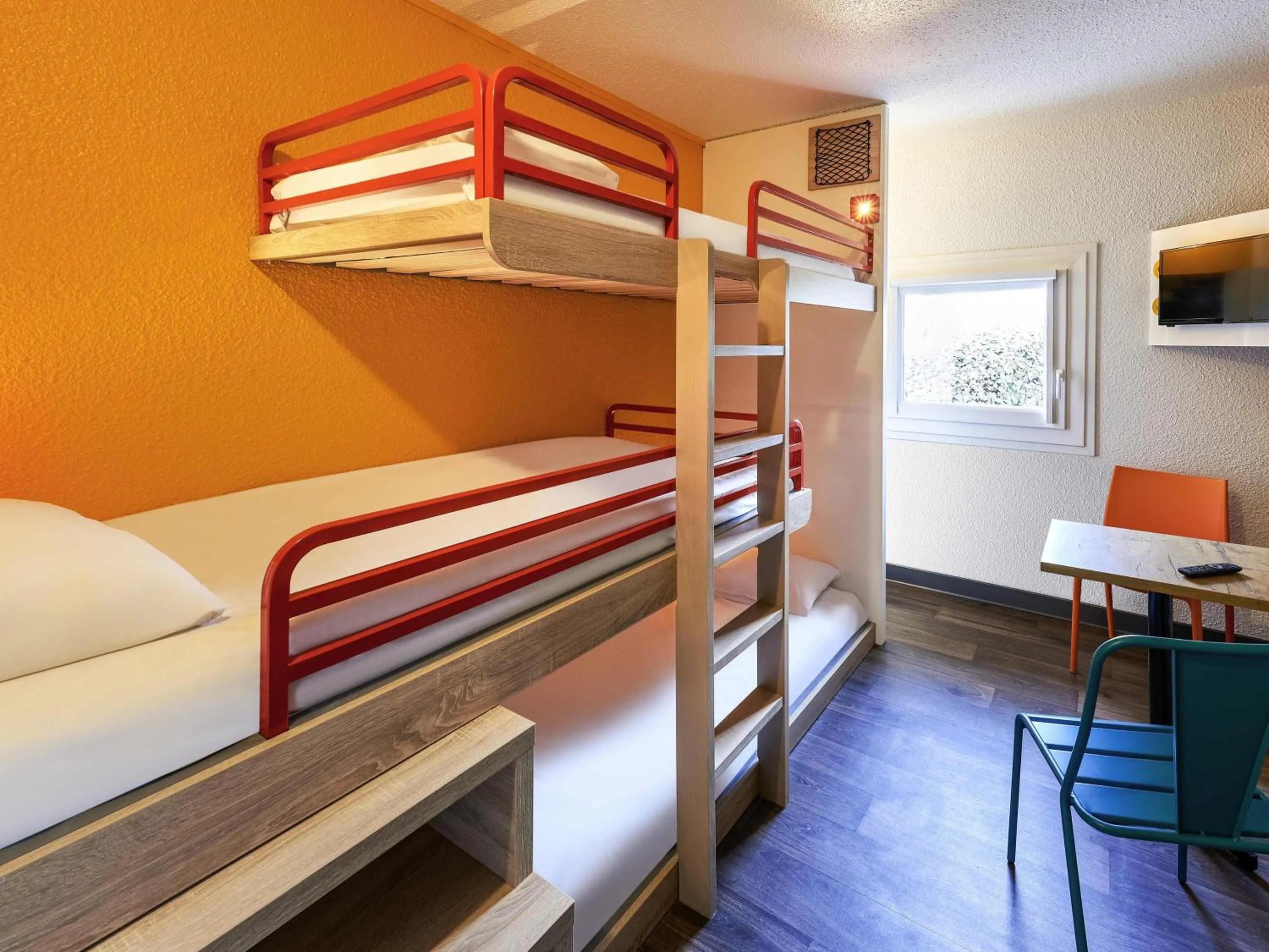 Bedroom, Bed in hotelF1 Paris Saint Denis Stade