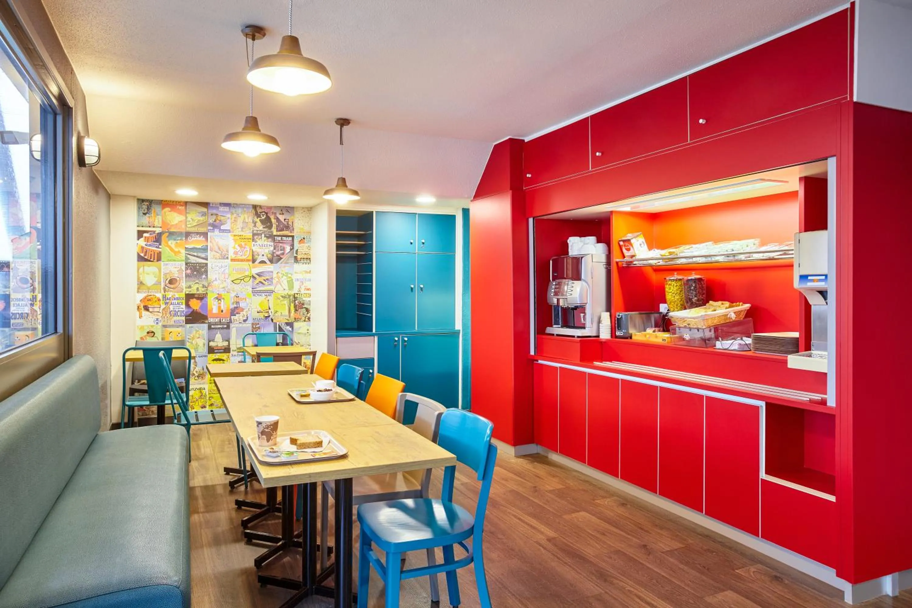 Restaurant/places to eat in hotelF1 Paris Saint Denis Stade