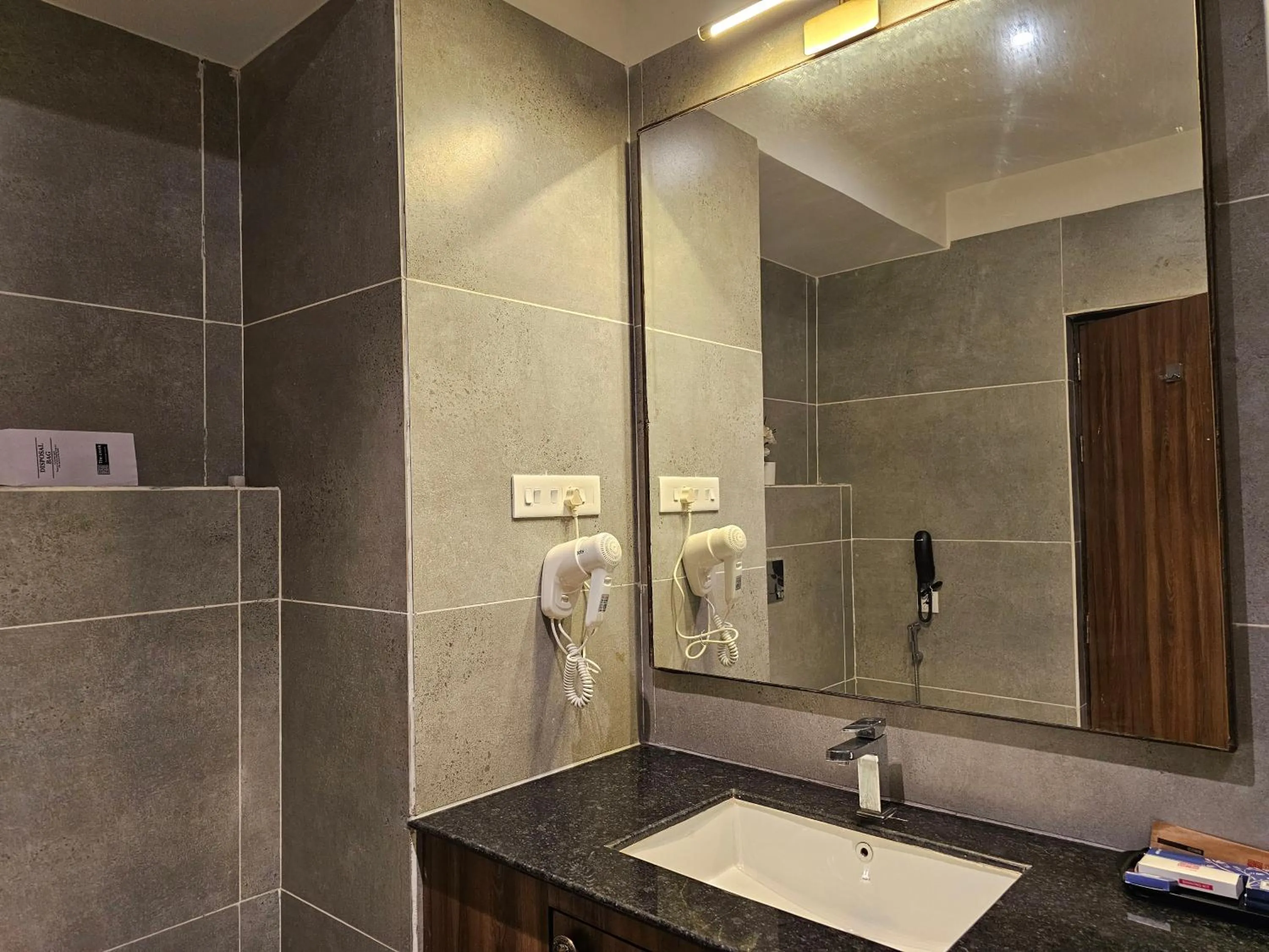 The creek boutique resort & spa