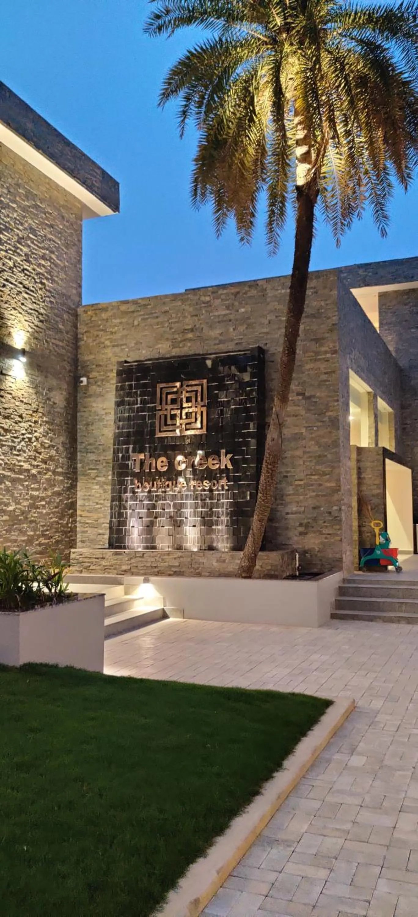 The creek boutique resort & spa