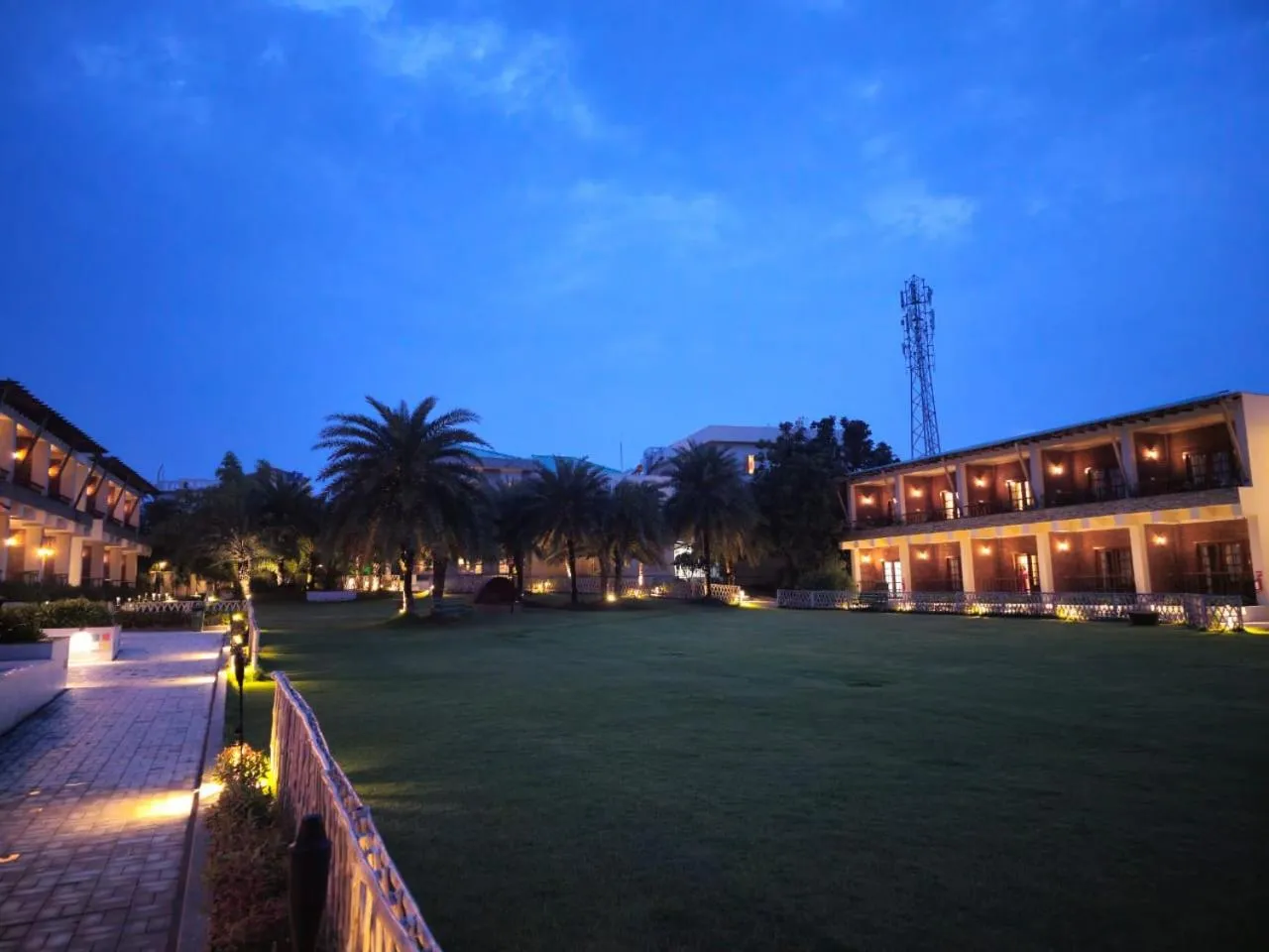 The creek boutique resort & spa