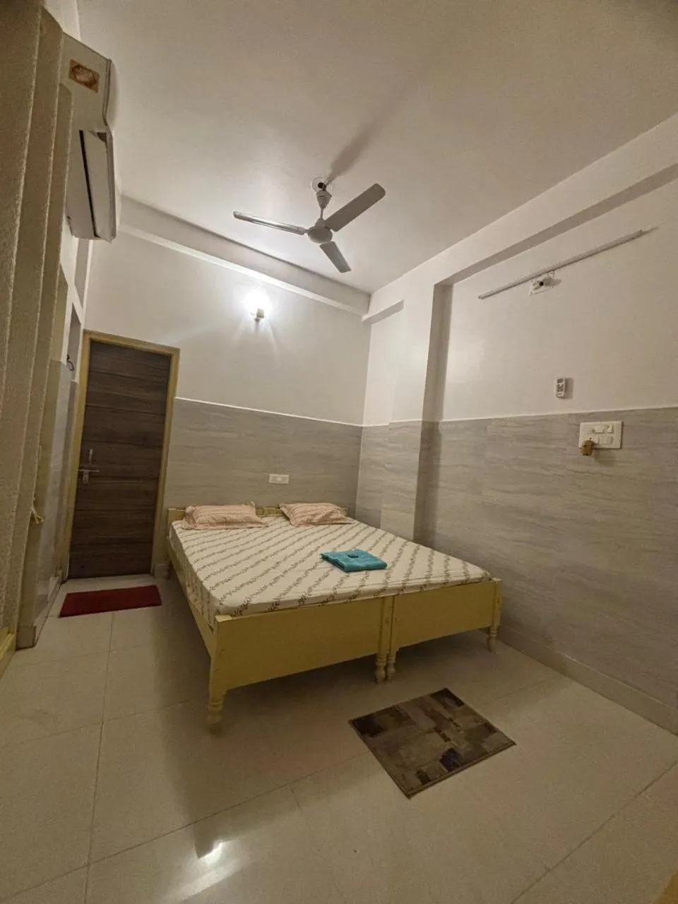 Bedroom, Bed in Bimala Hotel