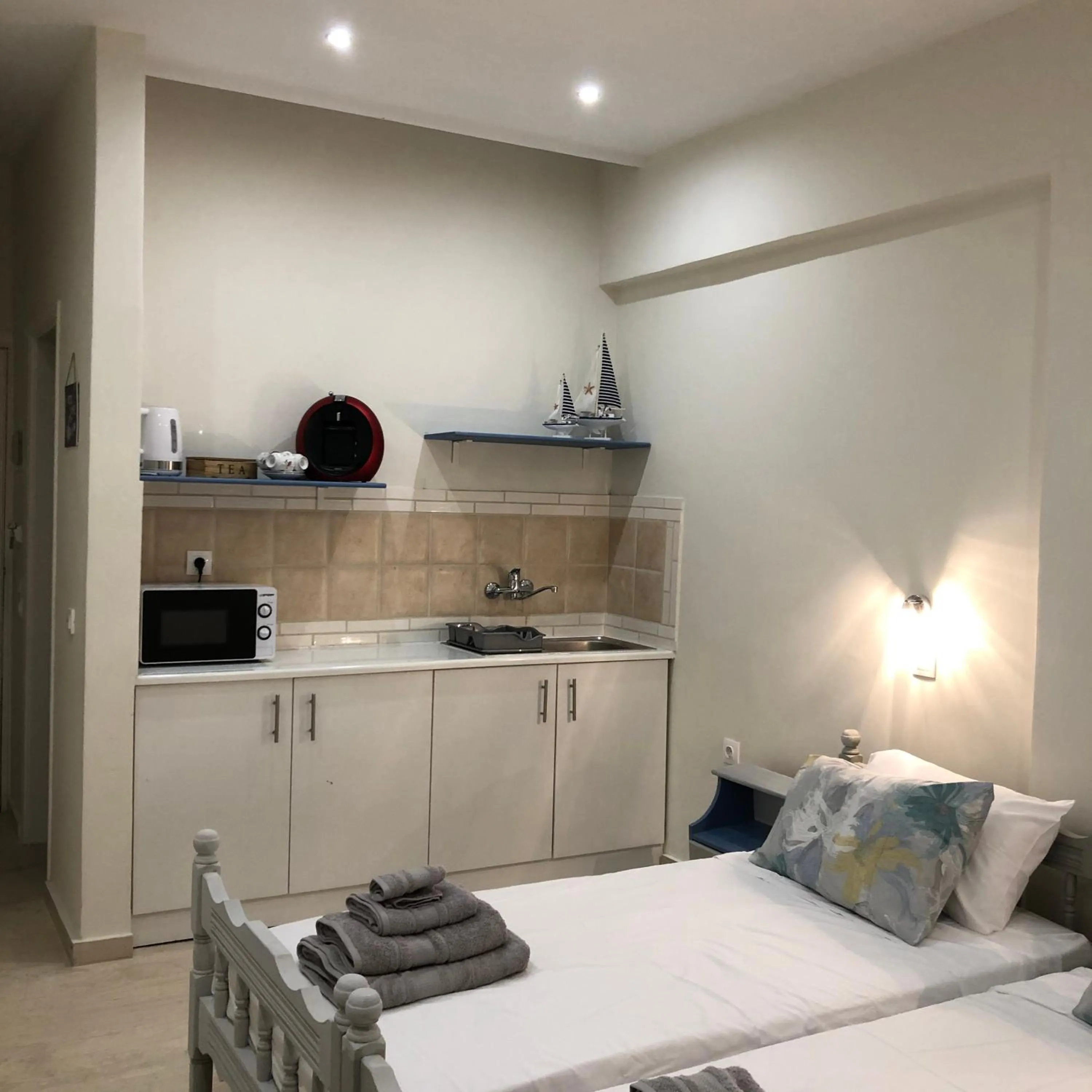 Bed in Shades of Zante 1