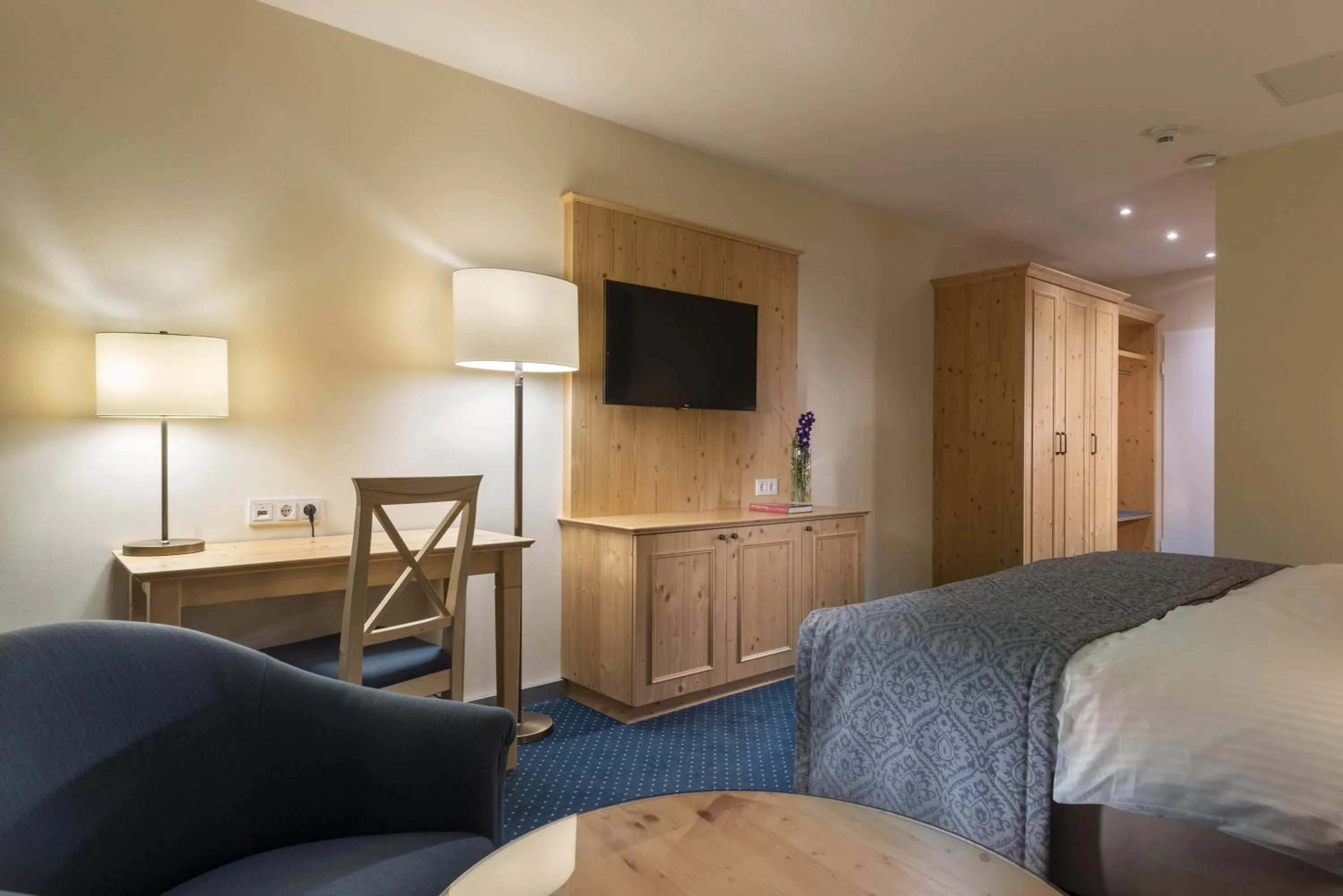 Bedroom, Bed in Maritim Titisee Hotel