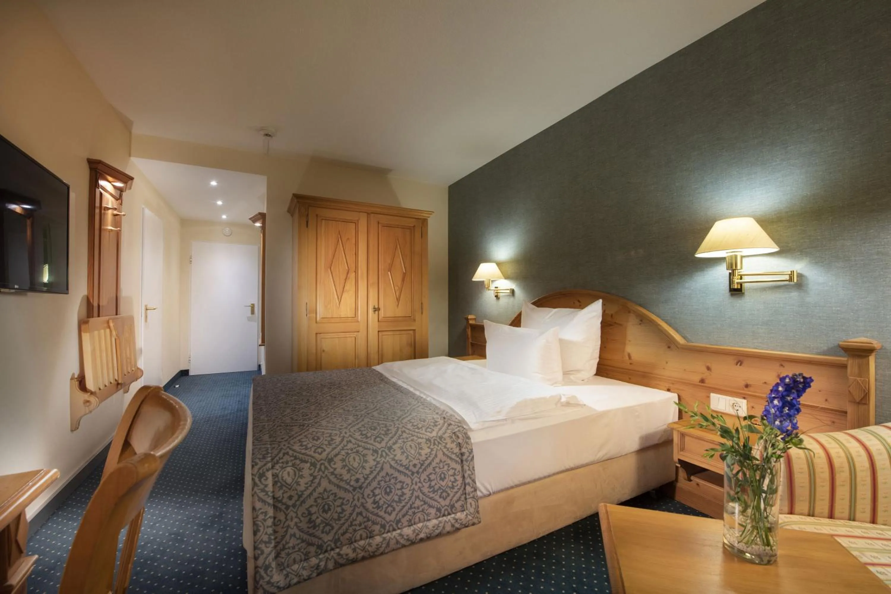 Bedroom, Bed in Maritim Titisee Hotel