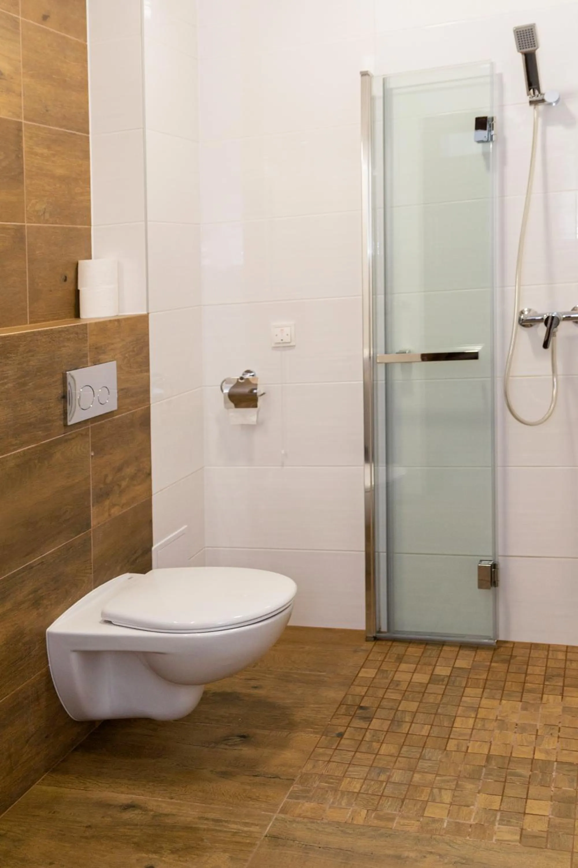 Shower in Hotel Przy Solankach