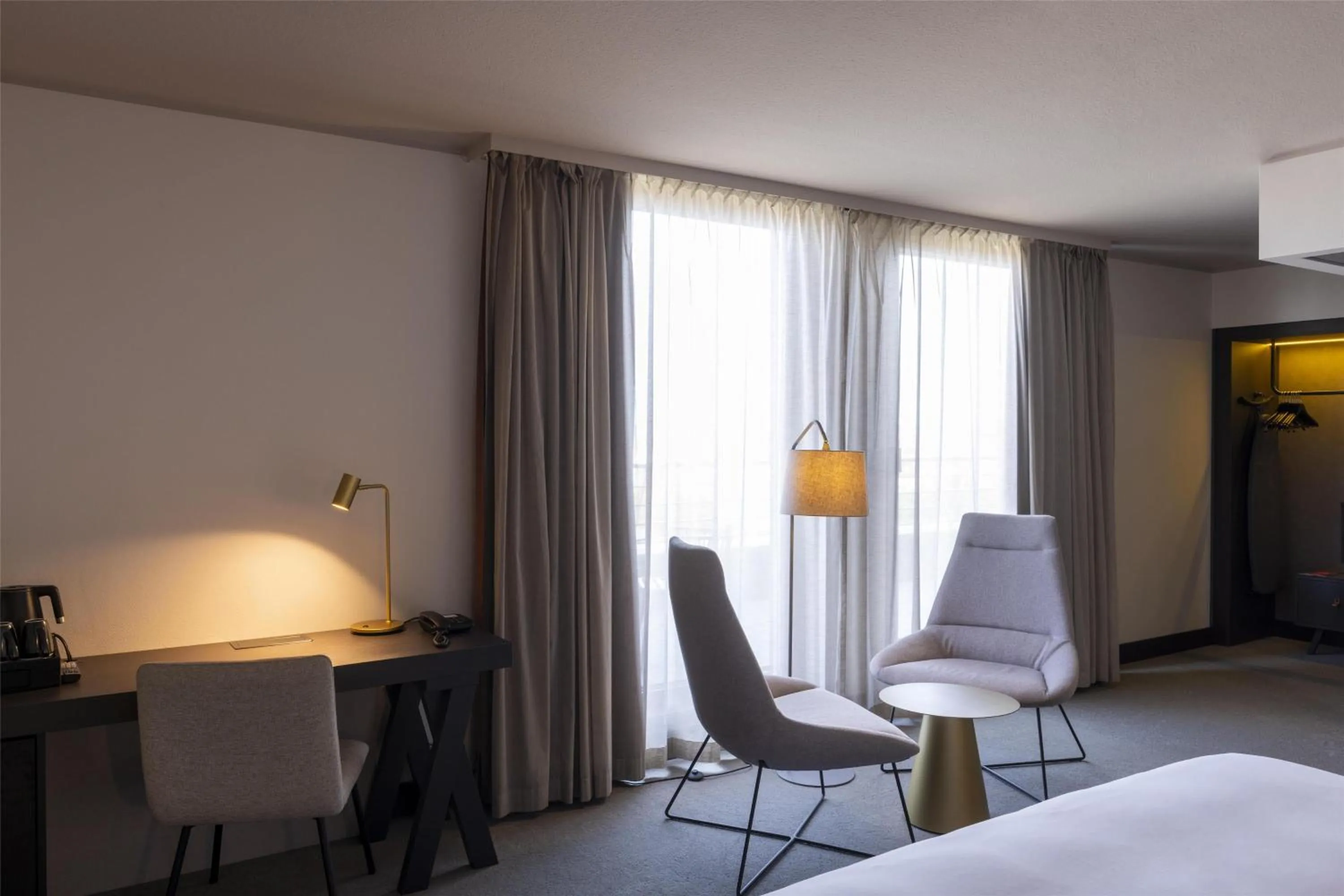 Photo of the whole room, Bed in Scandic Nürnberg Central