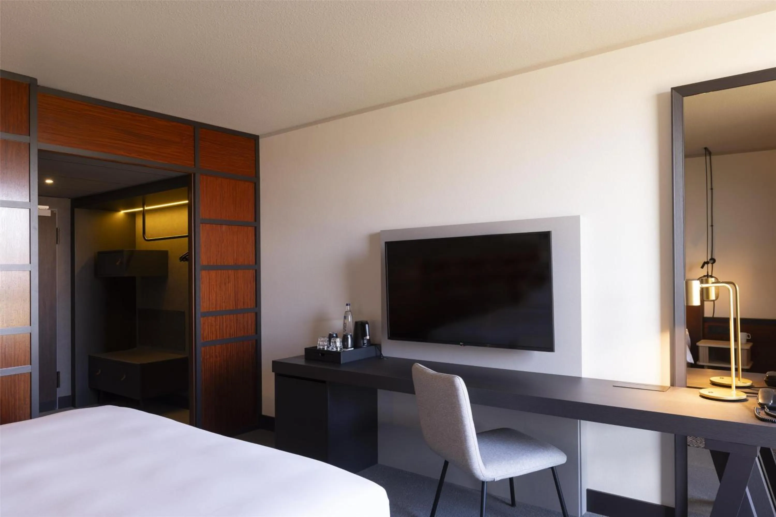 Bedroom, Bed in Scandic Nürnberg Central