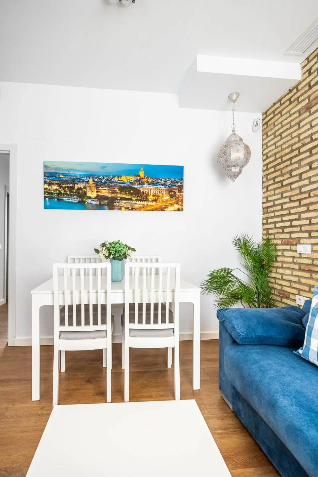 Dining area in Apartamentos Poemas & Rimas de Bécquer