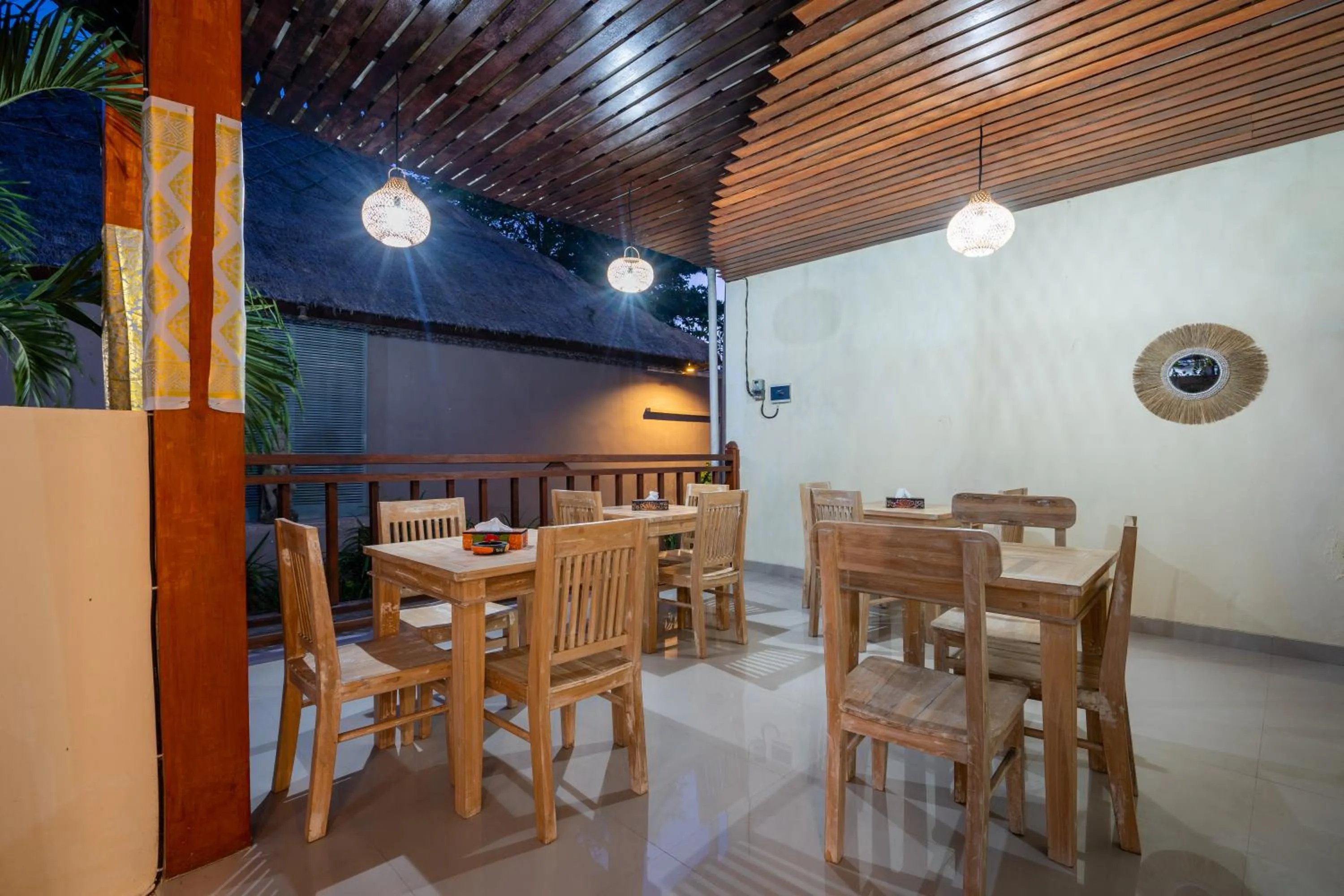 Restaurant/places to eat in The Pulau Bungalow