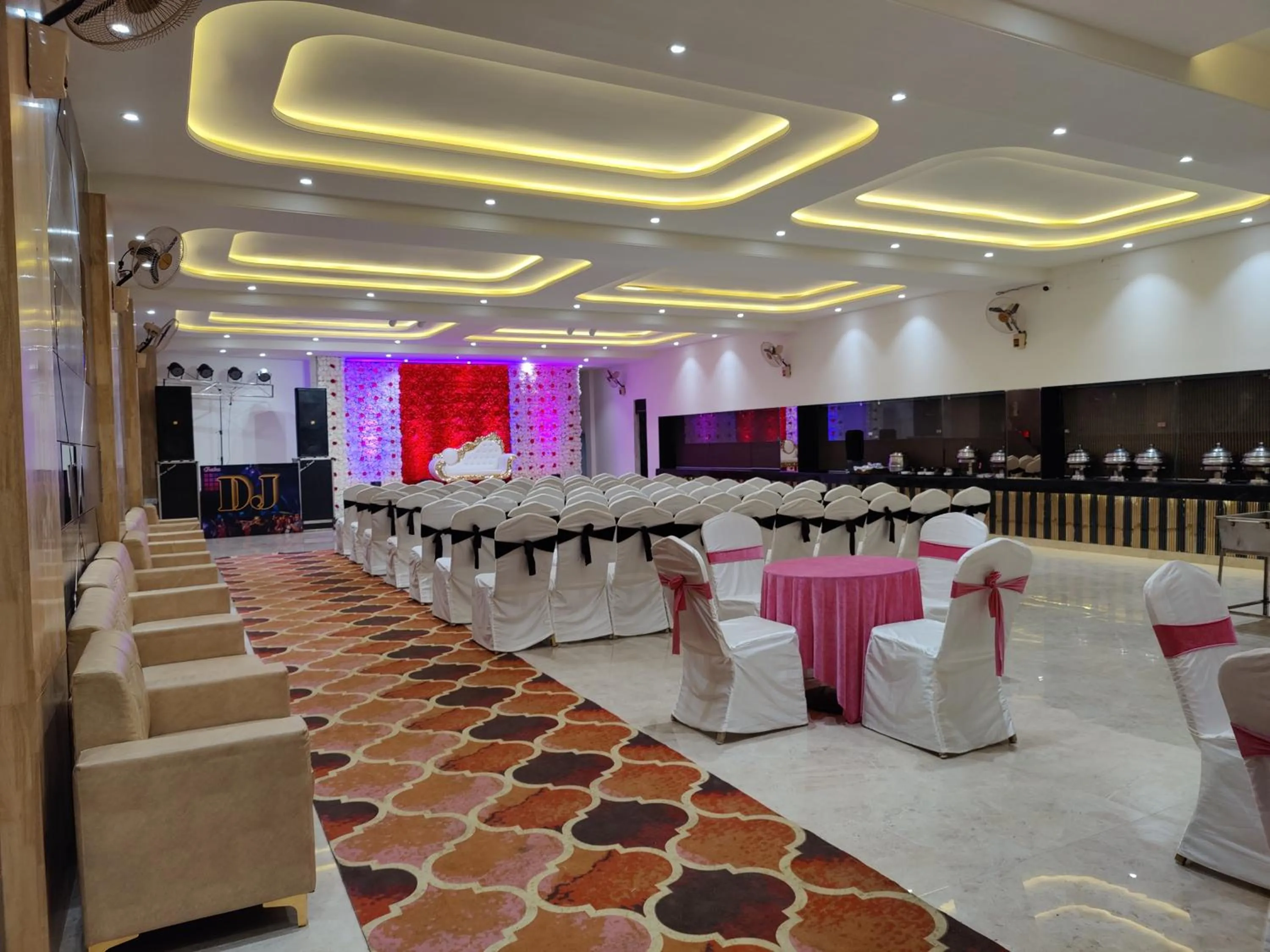 Banquet/Function facilities in Hotel Ganpati Palace