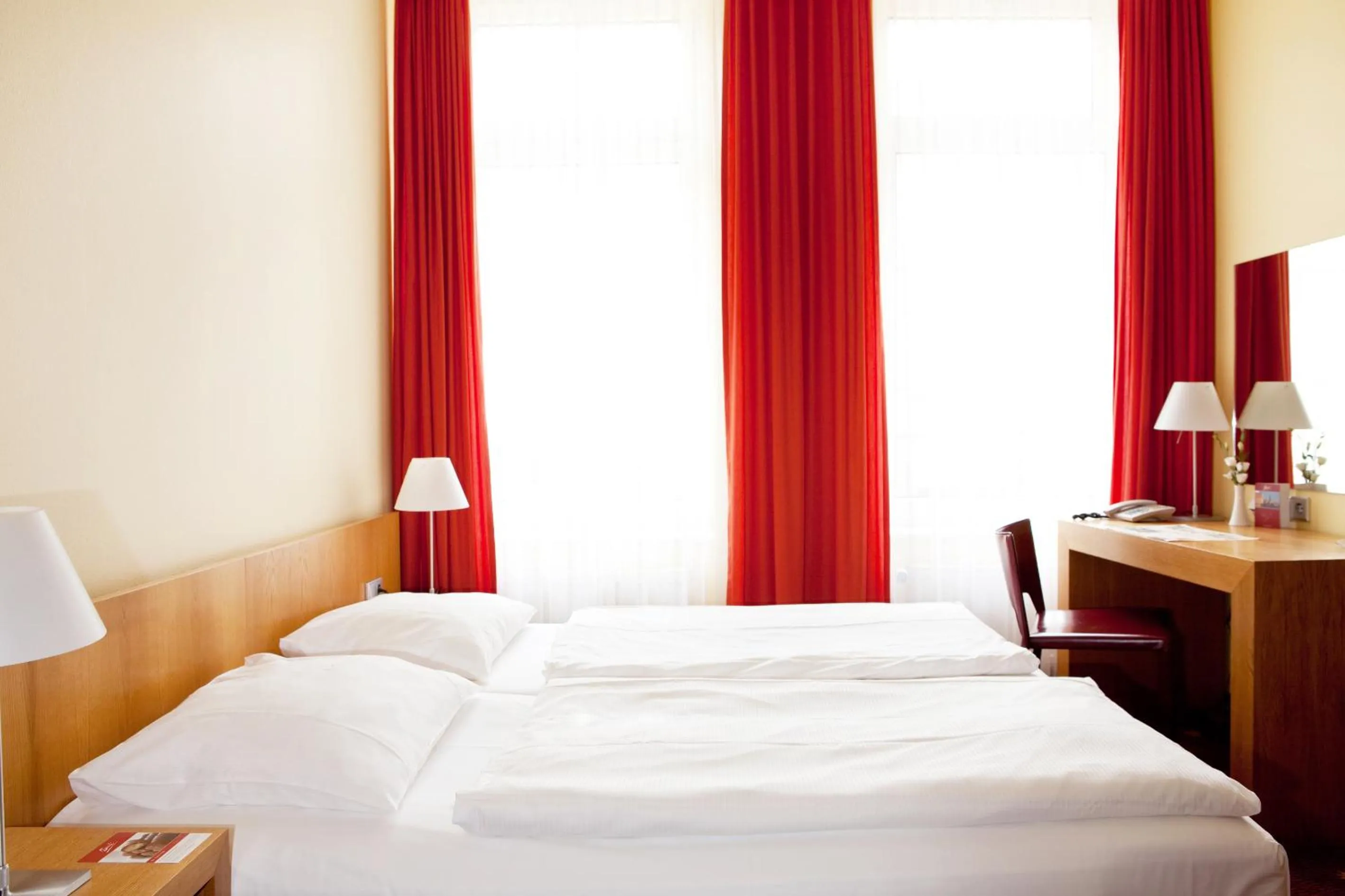 Bed in Vienna House Easy by Wyndham Rostock