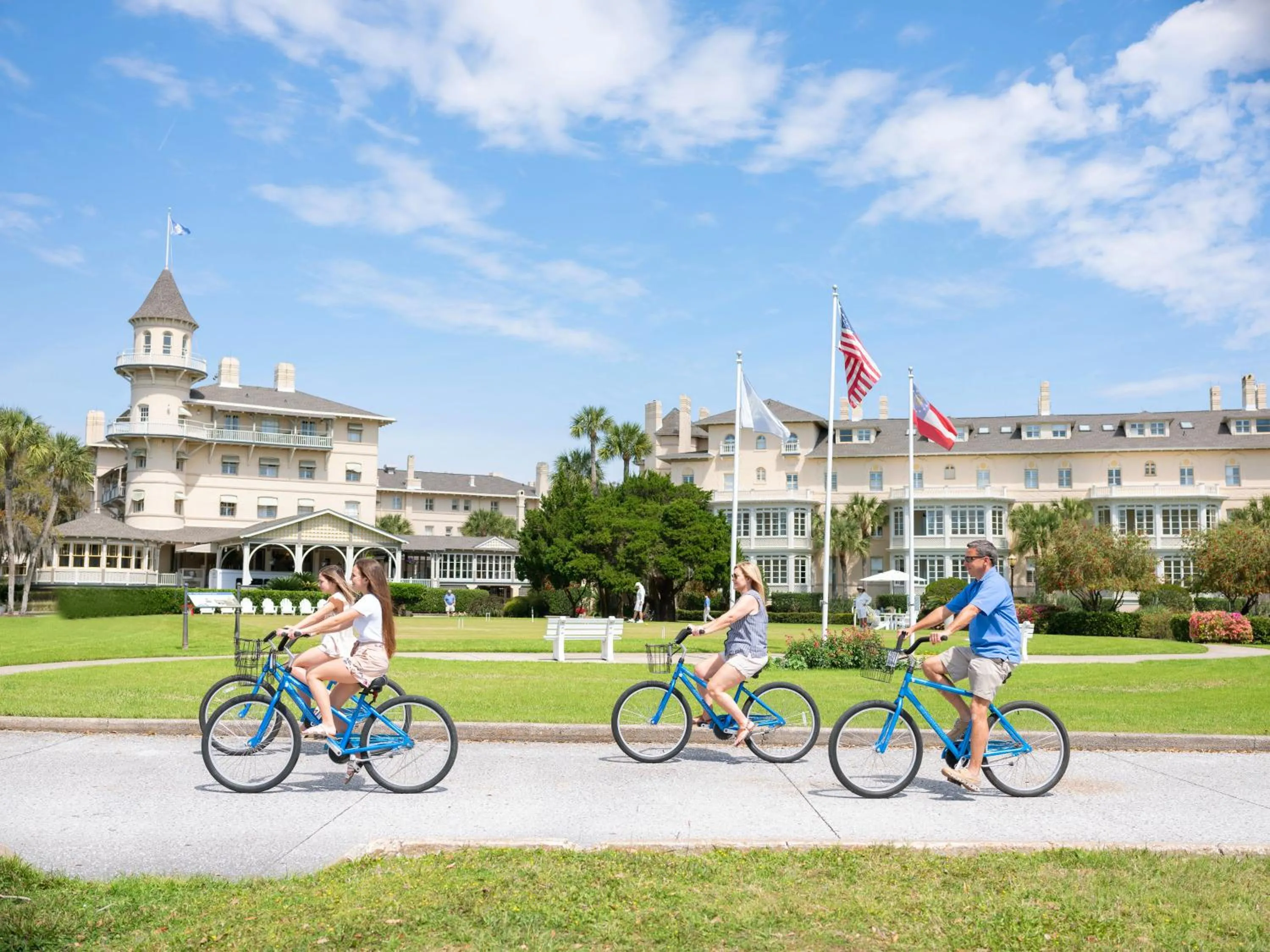 Cycling in Jekyll Island Club Resort