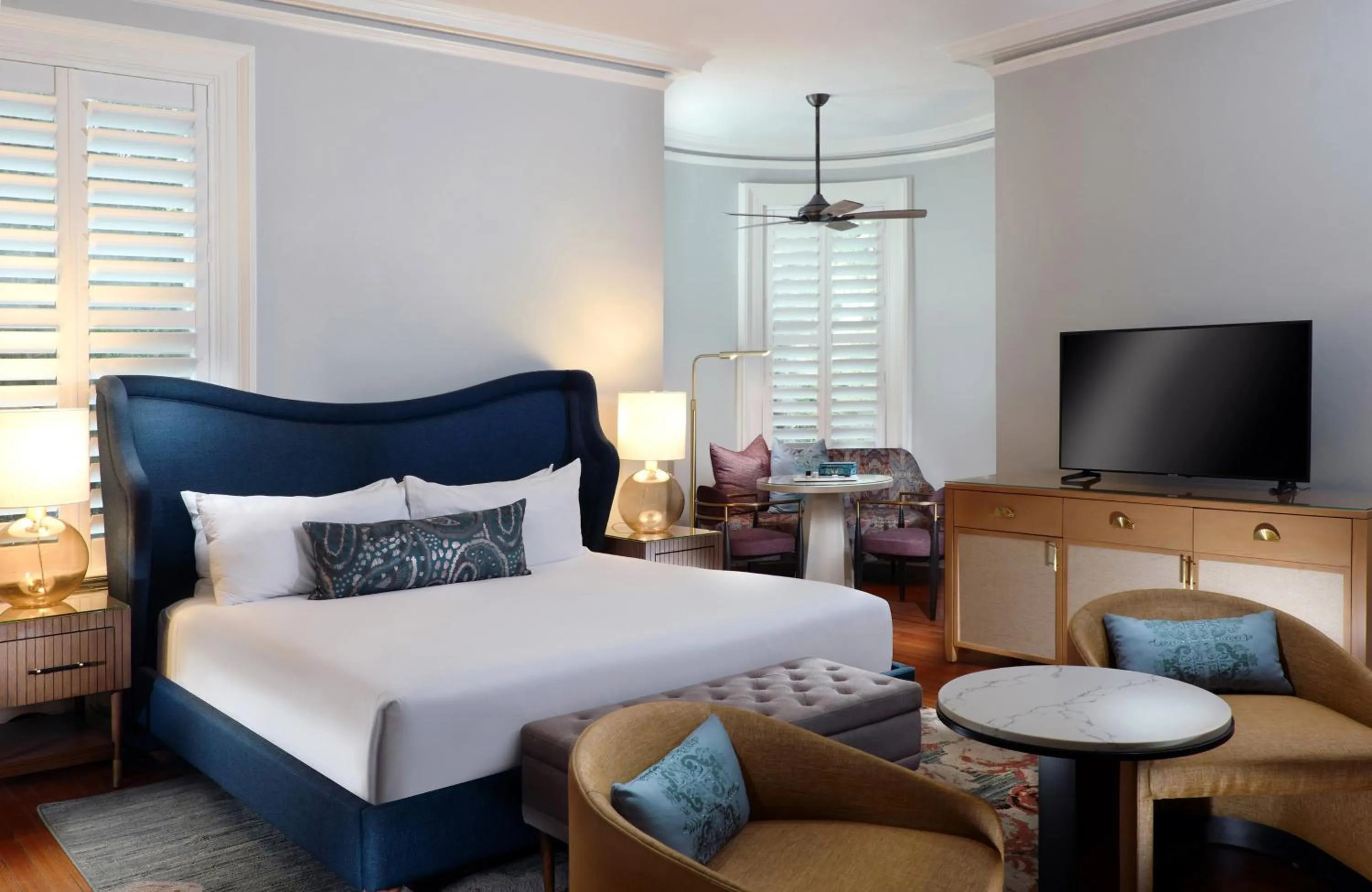 Photo of the whole room, Bed in Jekyll Island Club Resort