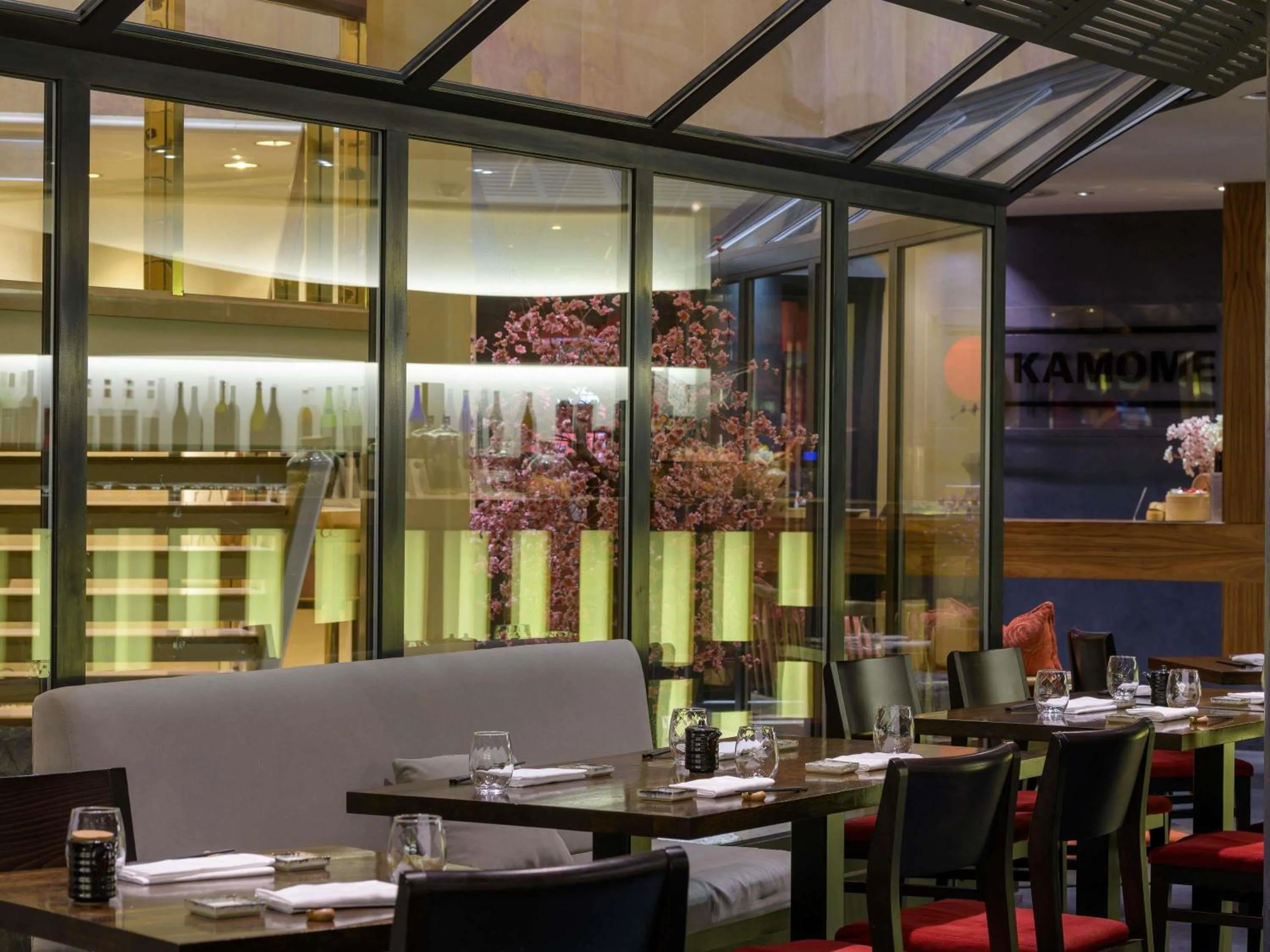 Restaurant/places to eat in Mövenpick Hotel Geneva