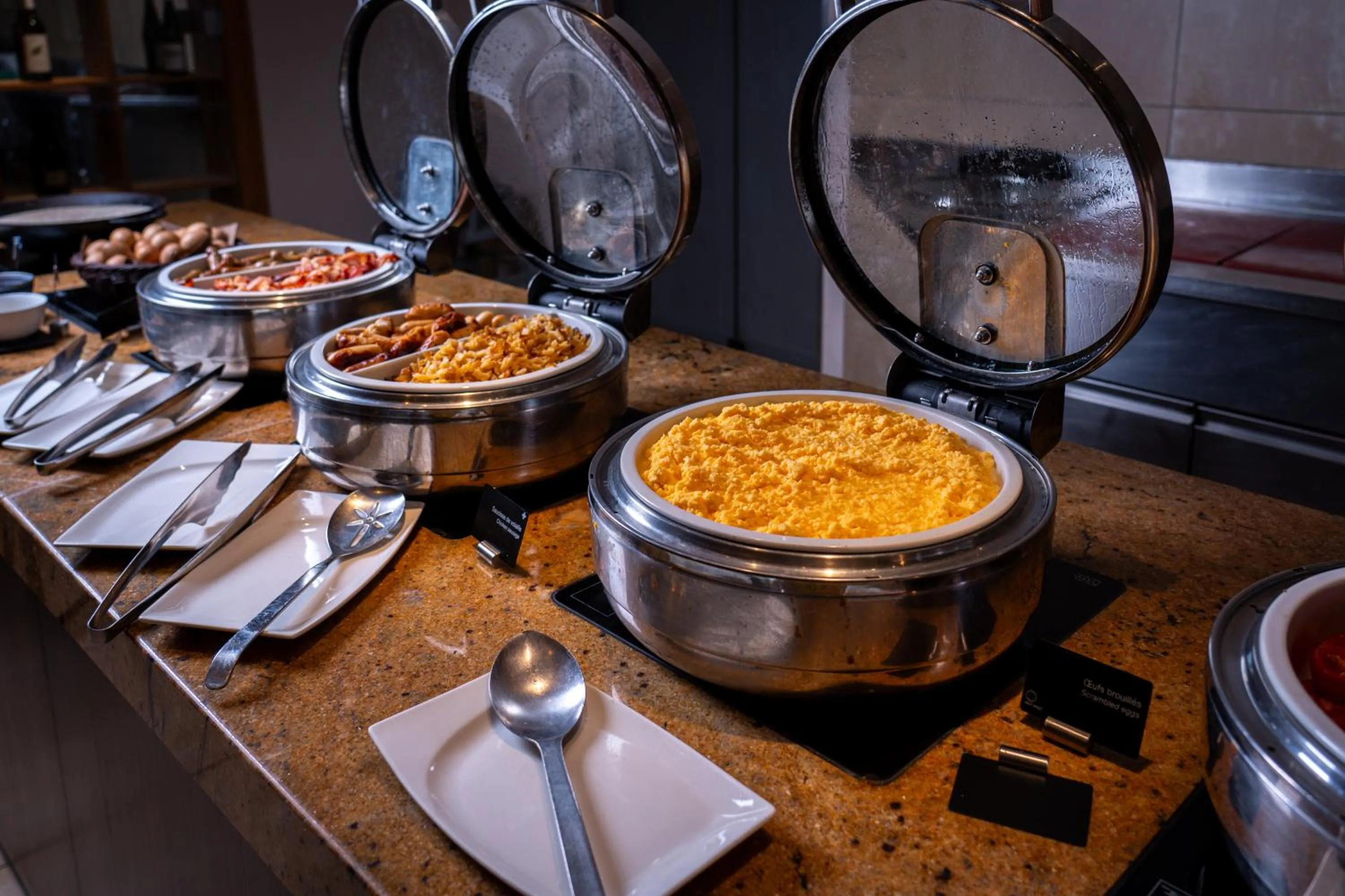 Food and drinks in Mövenpick Hotel Geneva