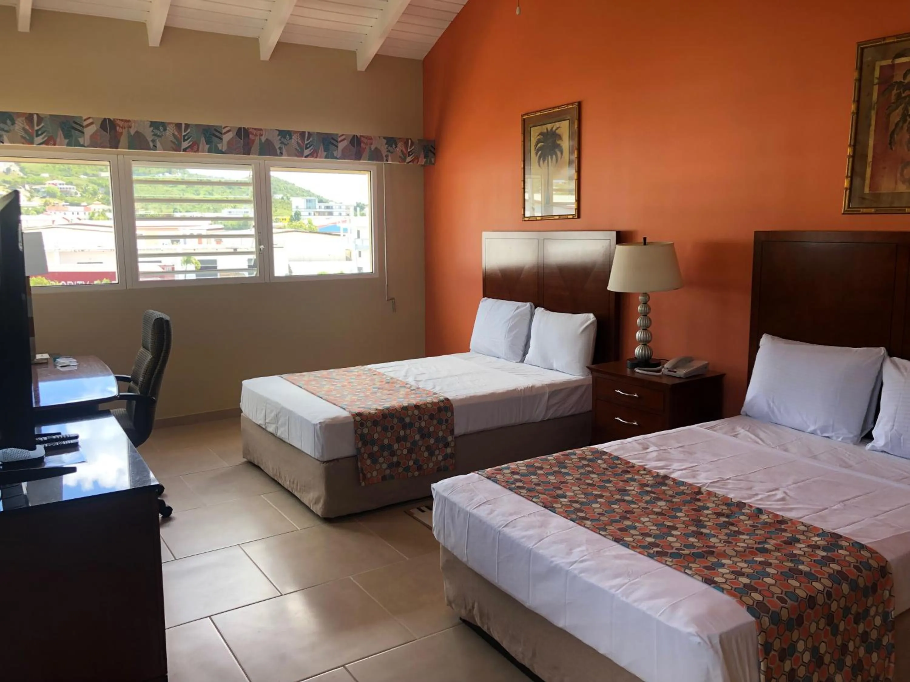 Bedroom, Bed in Carl's Unique Inn & Conference Facilities