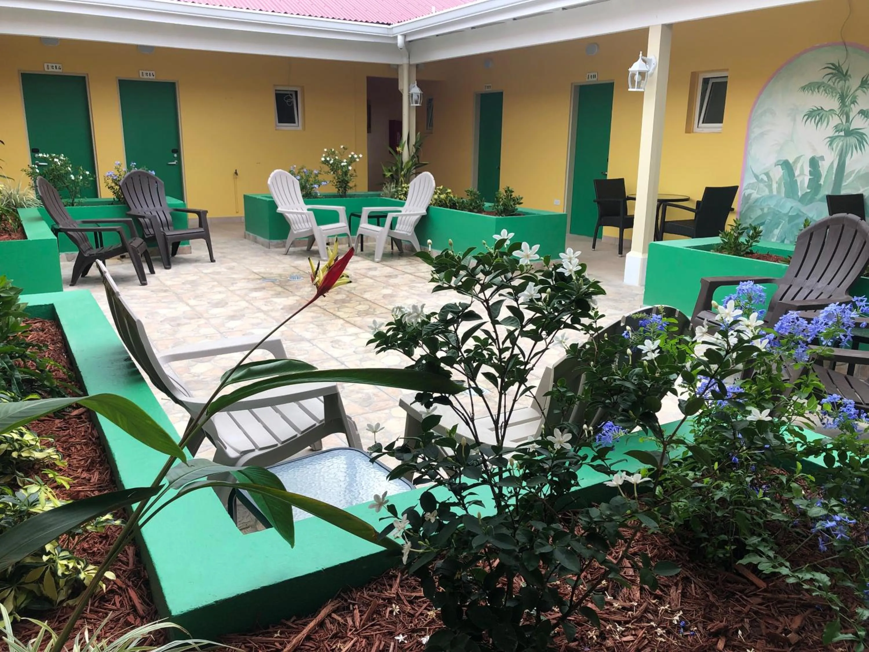 Balcony/Terrace in Carl's Unique Inn & Conference Facilities