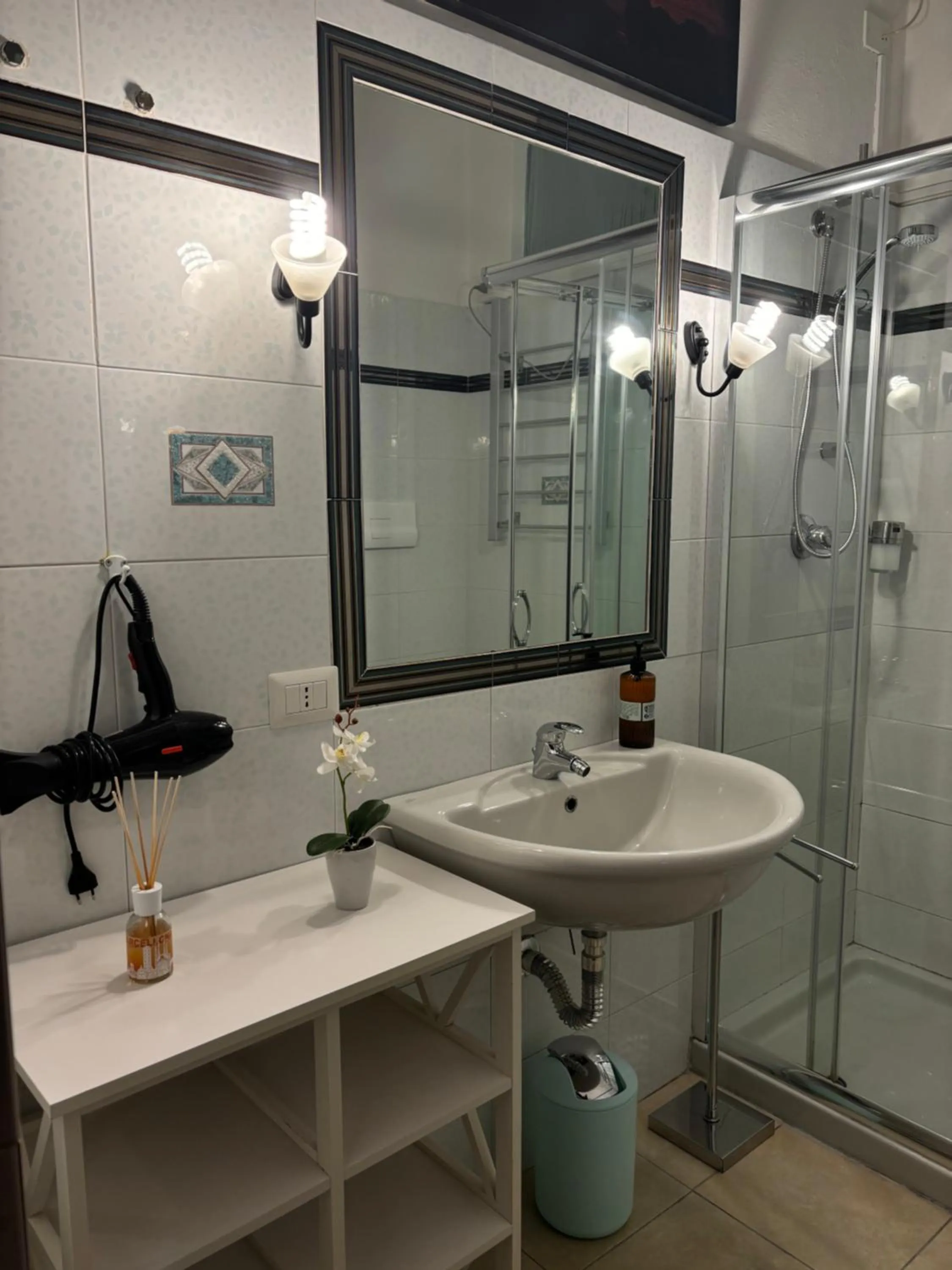 Bathroom in Assajè Guestroom