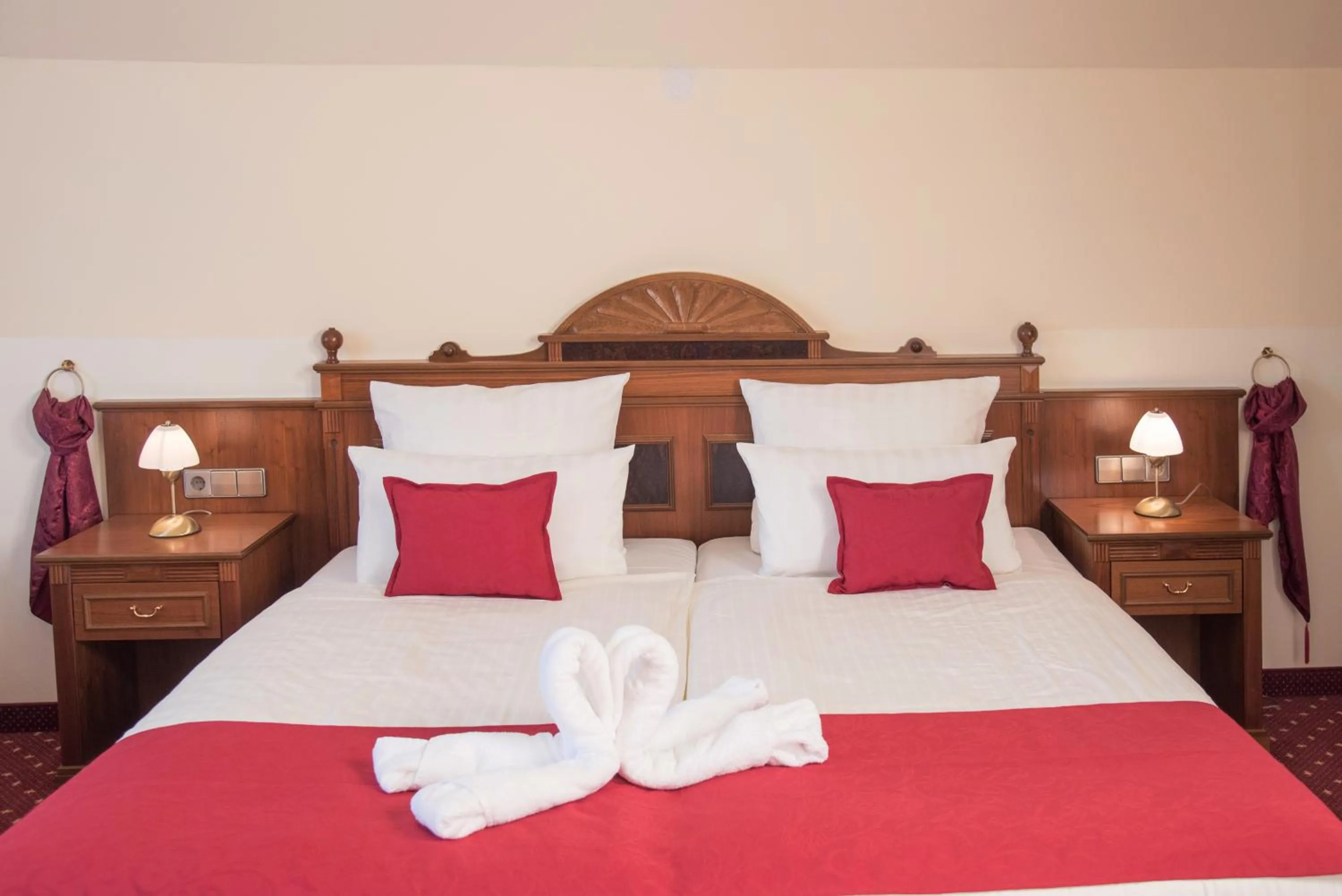 Bed in Landhotel Zum Hessenpark