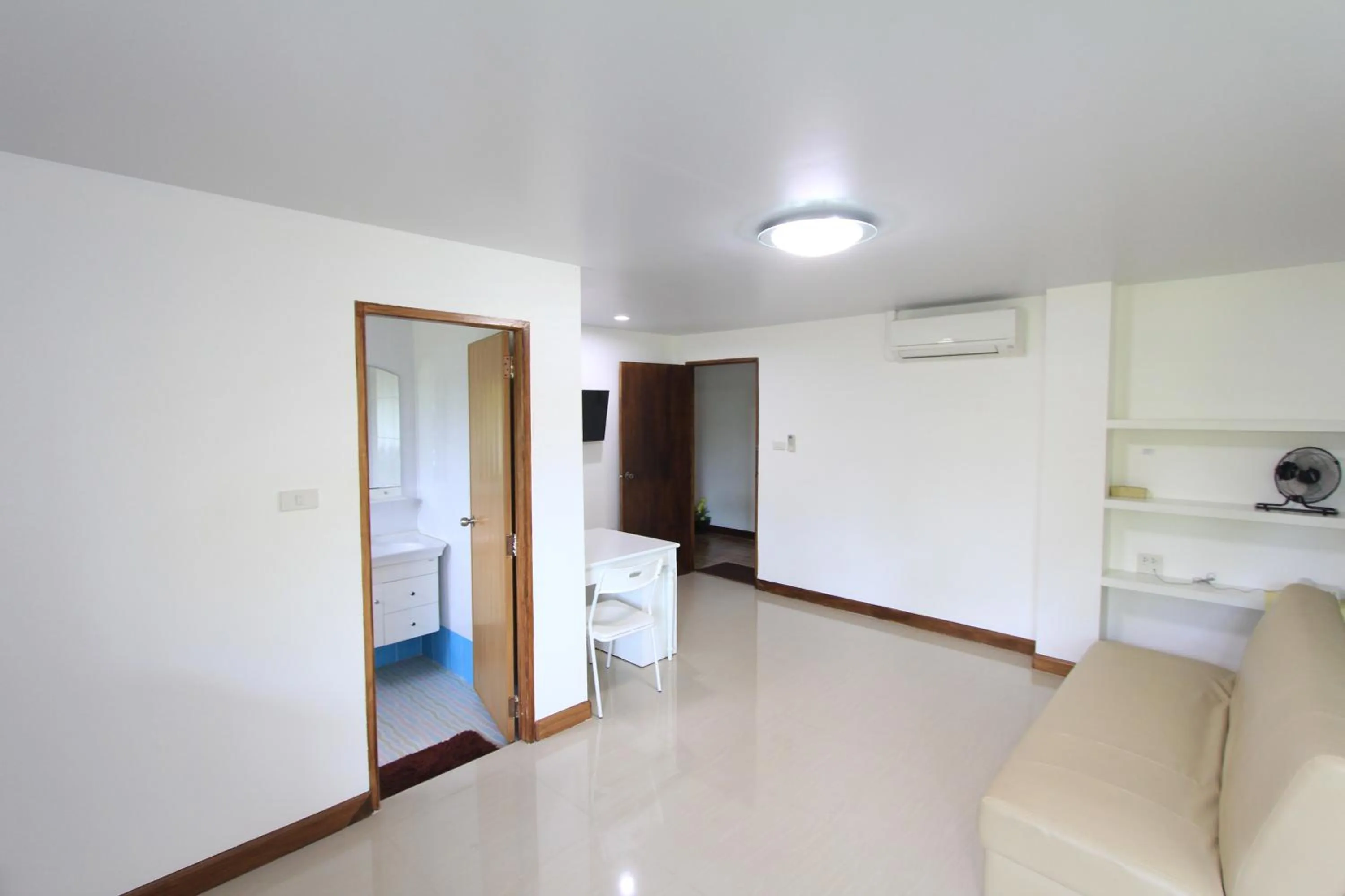 Seating area in Baantip Suantong