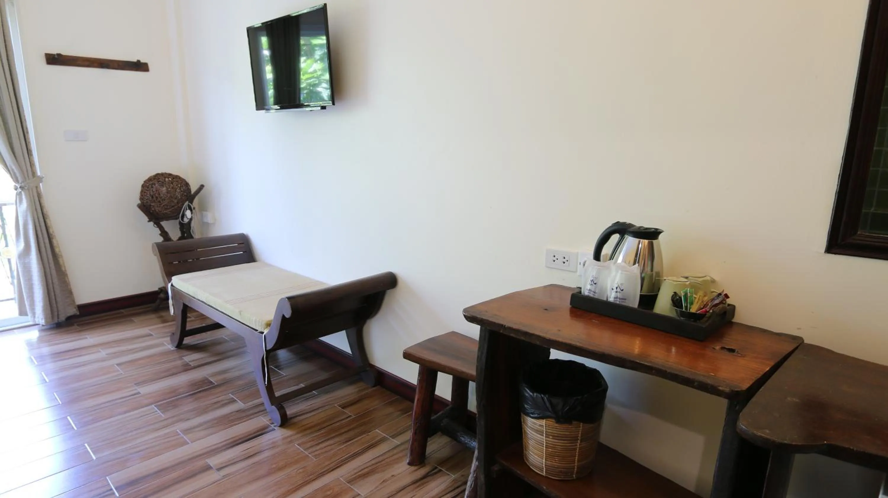 TV and multimedia in Baantip Suantong