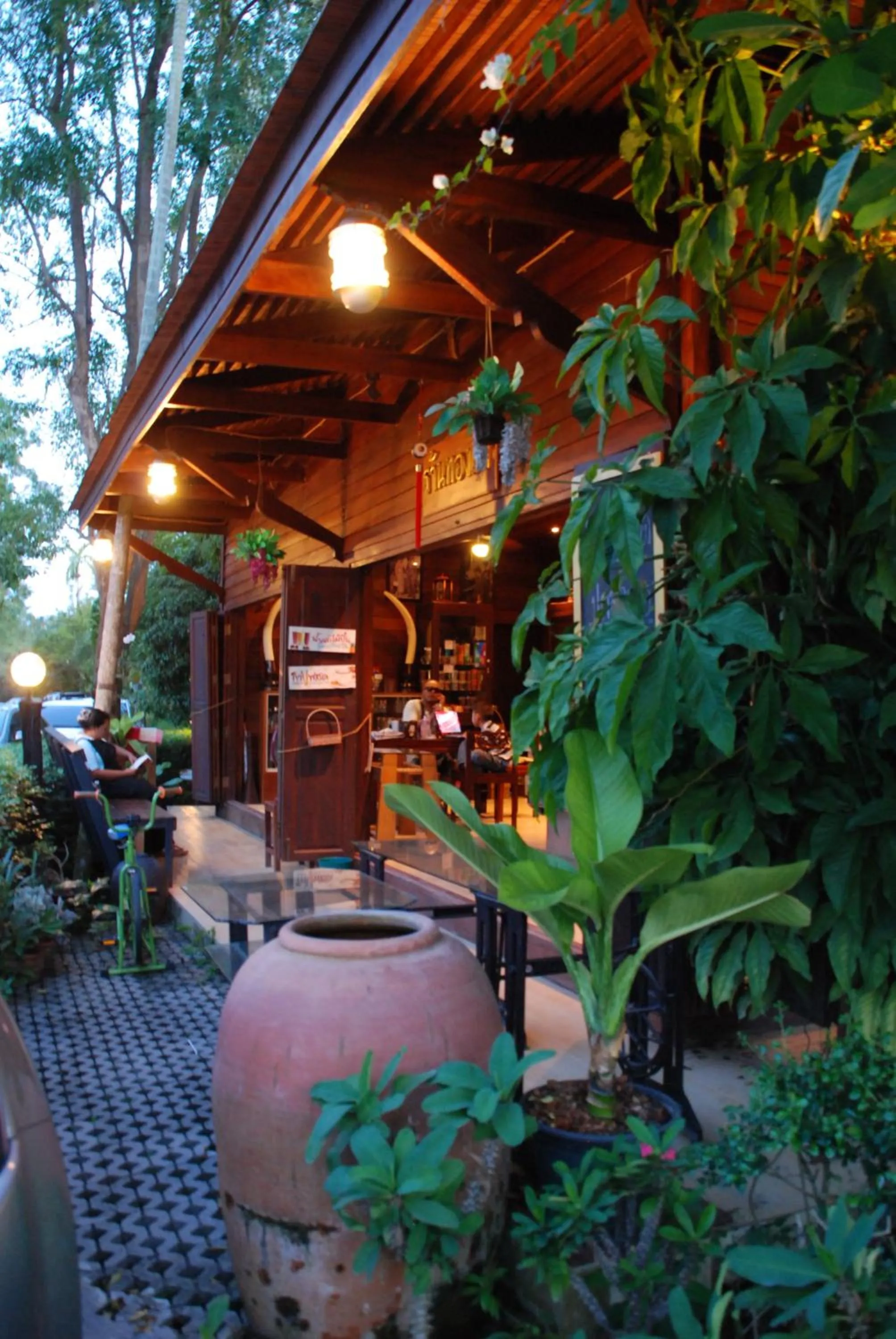 Non alcoholic drinks in Baantip Suantong