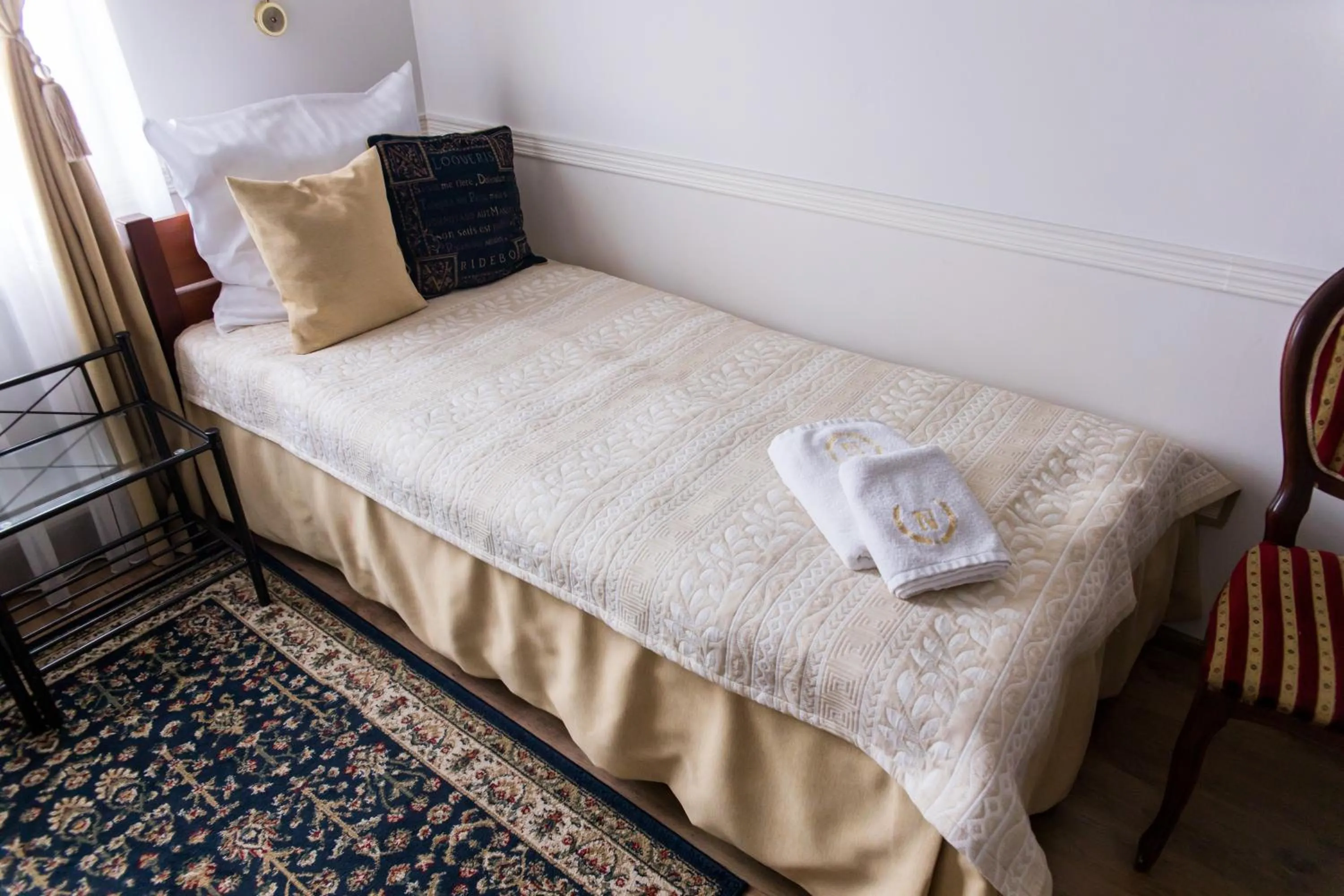 Bed in Hotel Napoleon