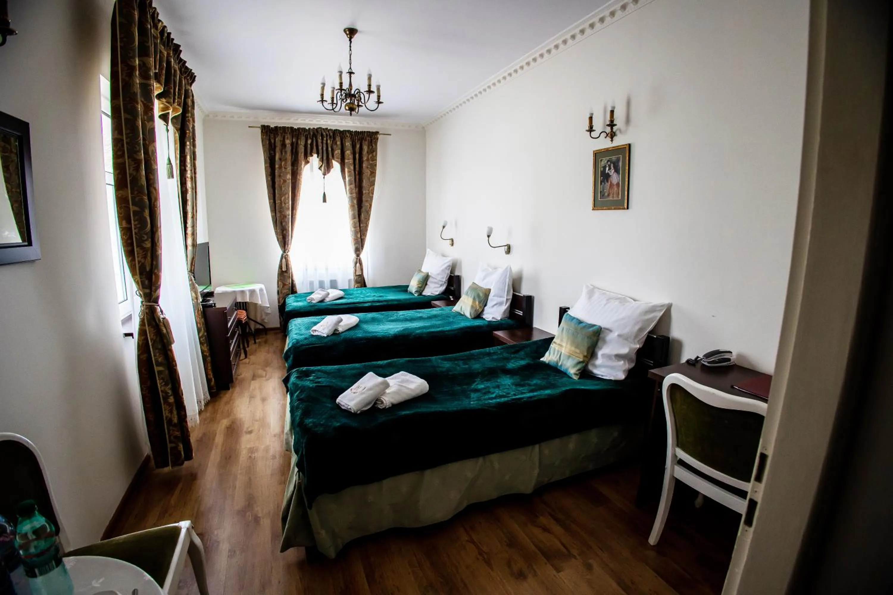 Bed in Hotel Napoleon