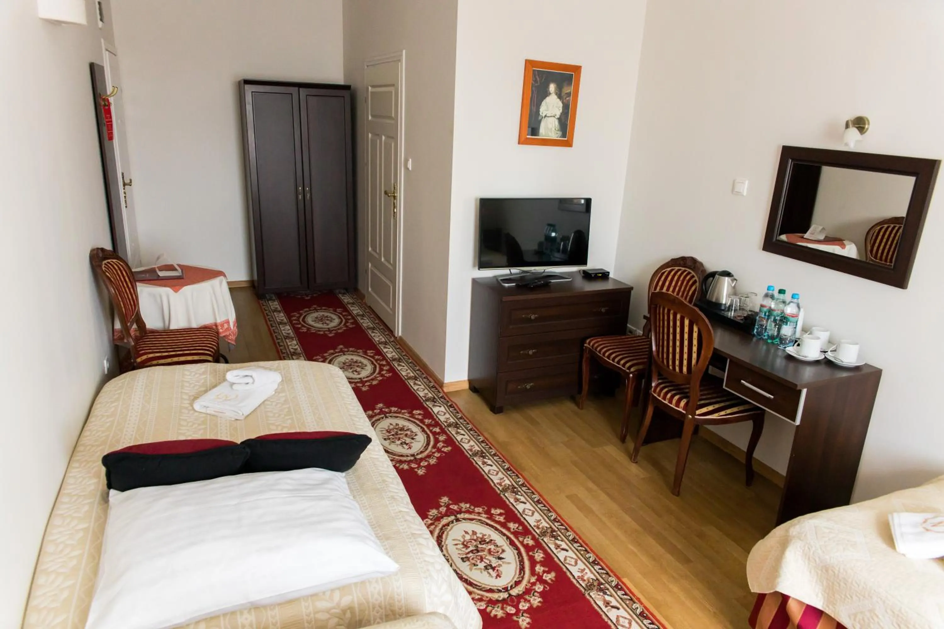 Bed in Hotel Napoleon