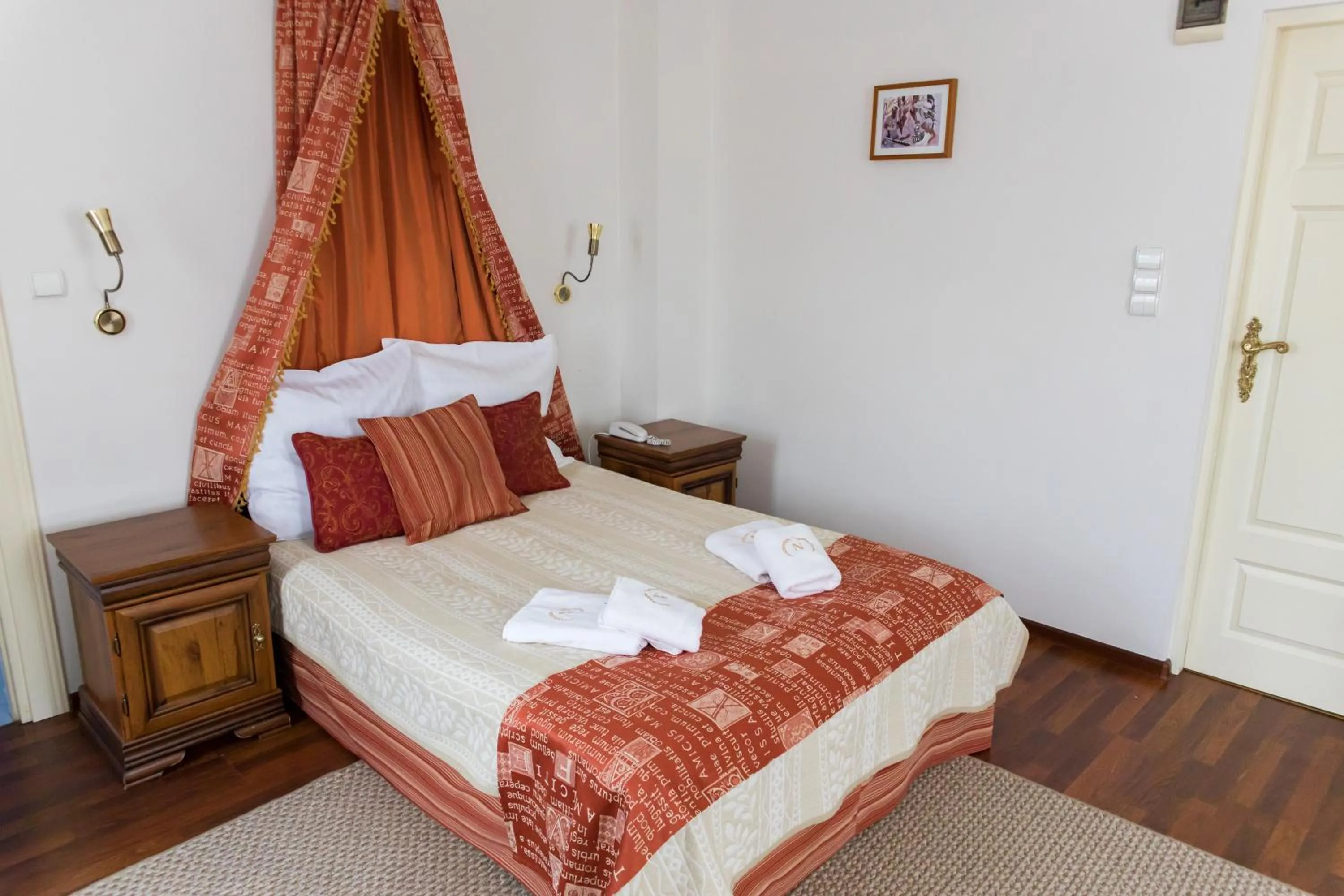 Bed in Hotel Napoleon