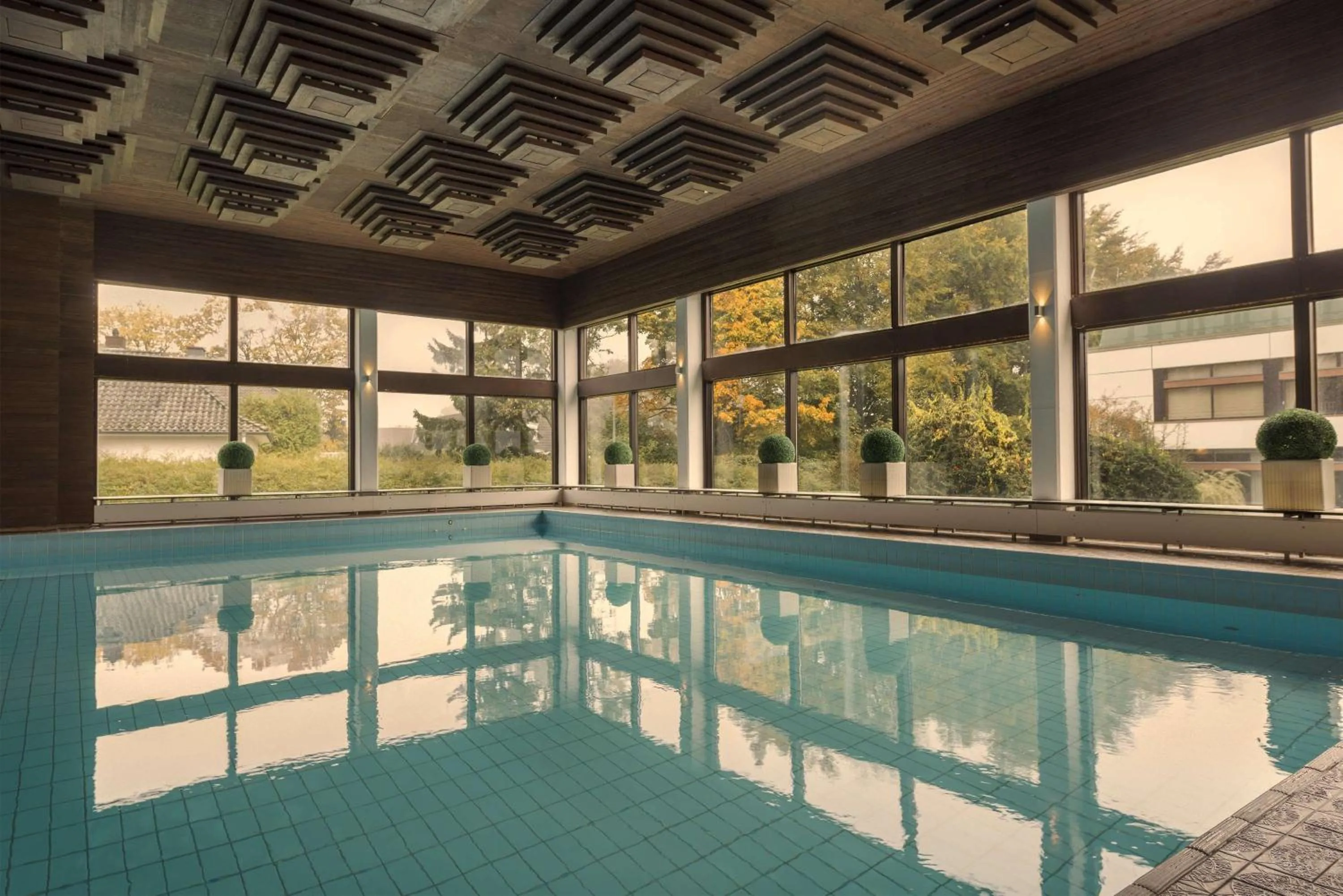 Swimming pool in Maritim Hotel Bellevue Kiel