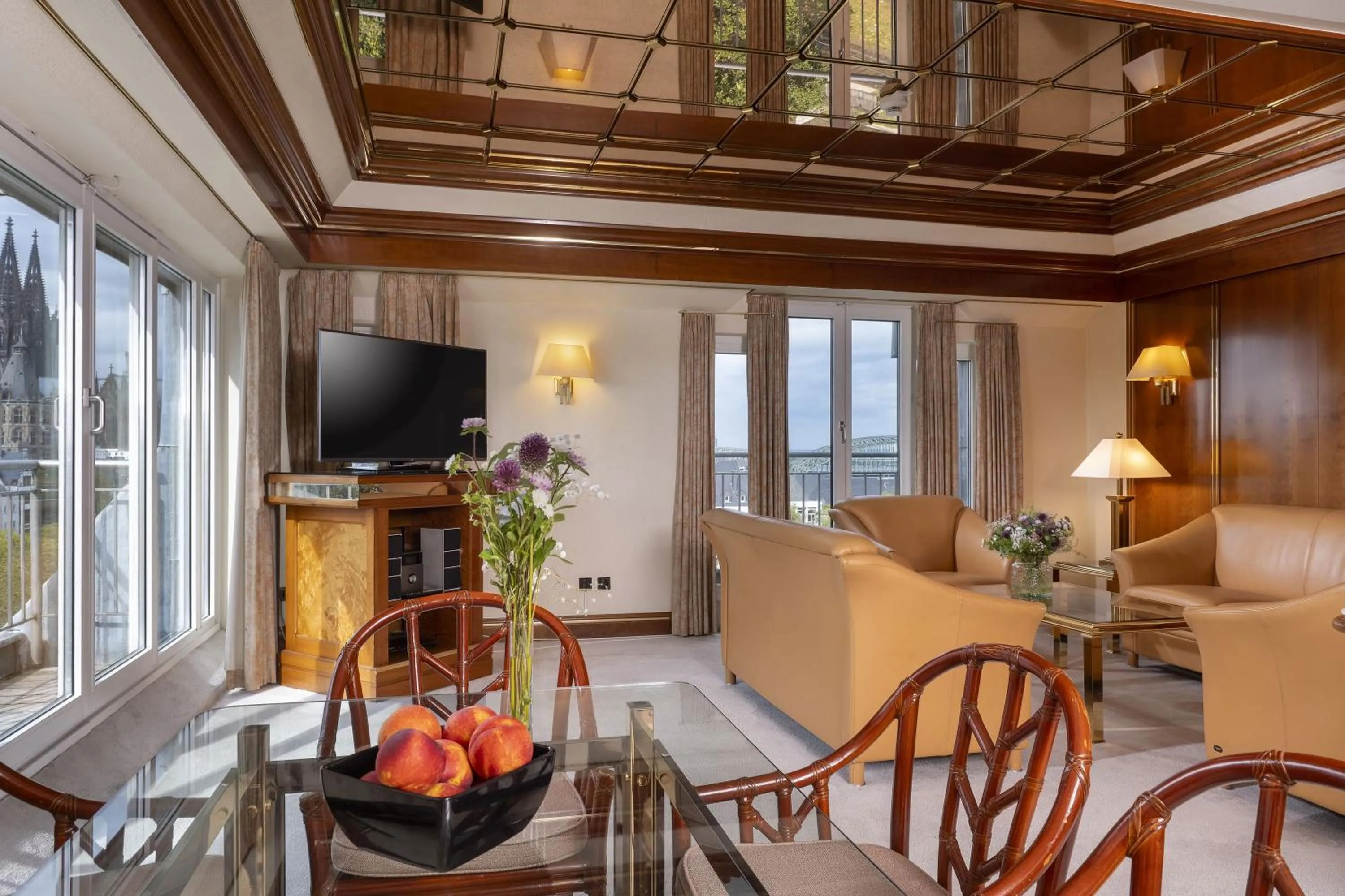 Living room in Maritim Hotel Köln