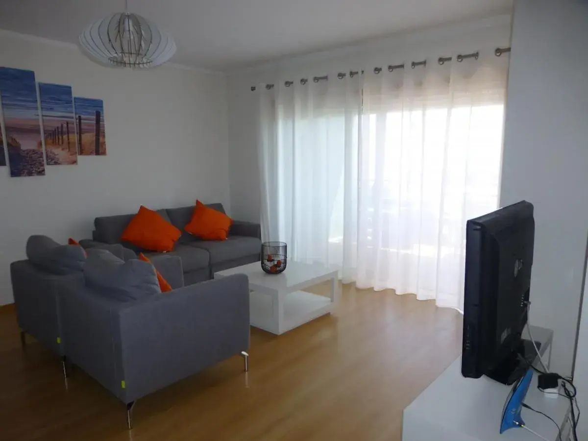 Algarve T2 apartment with pool and balcony in Olhão Algarve T2 apartment with pool and balcony in Olhão