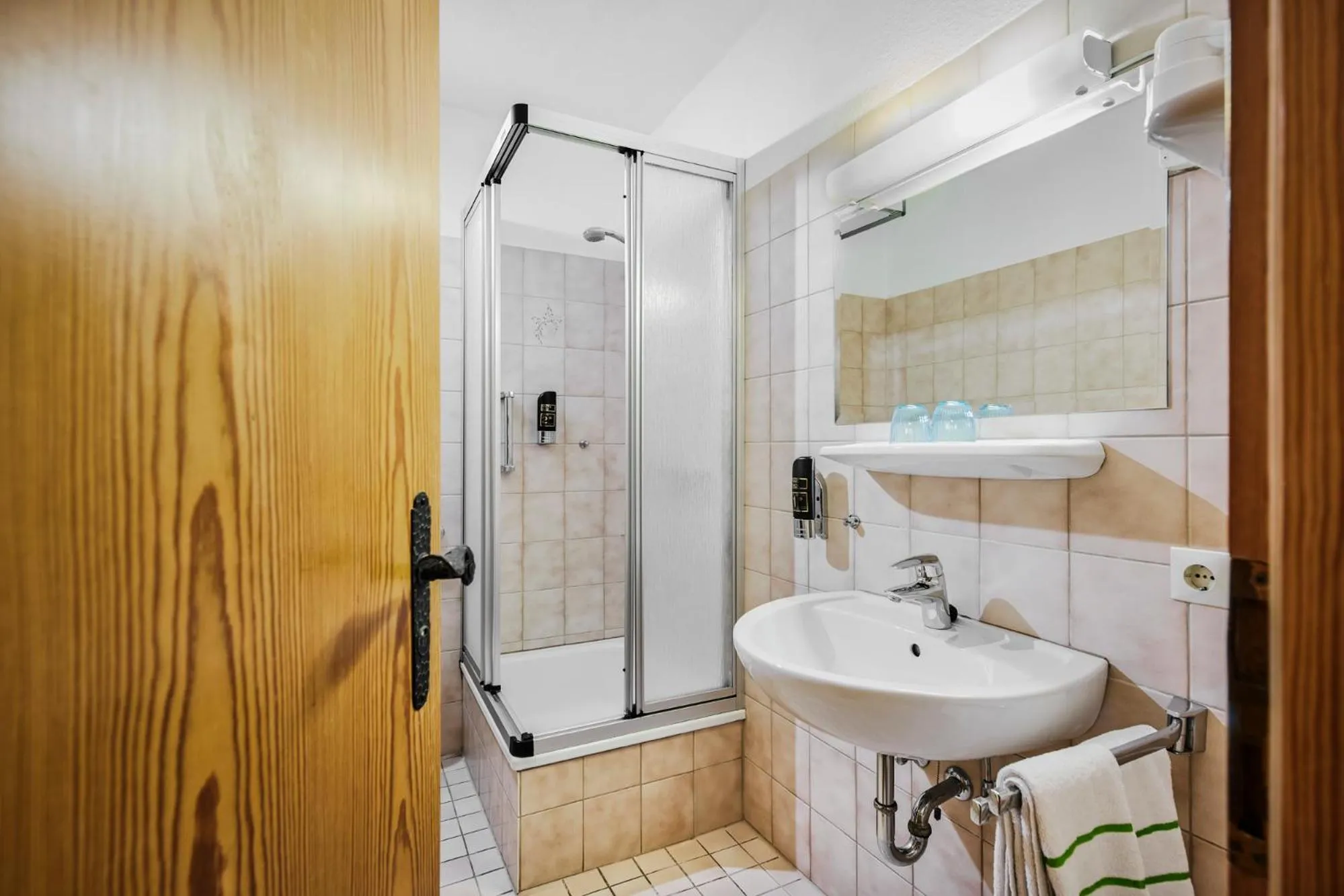 Bathroom in Sauerland Alpin Hotel