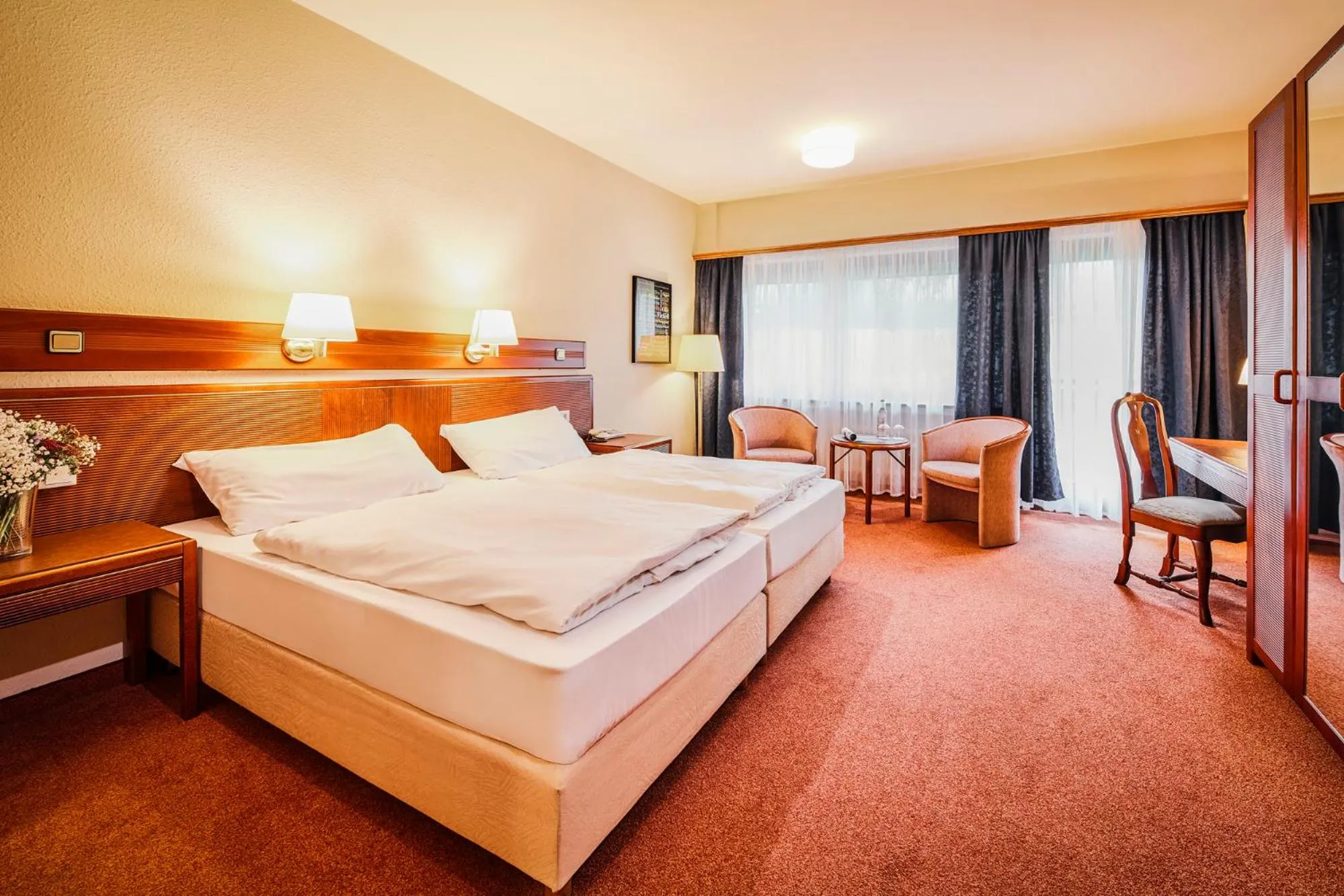 Photo of the whole room, Bed in Sauerland Alpin Hotel