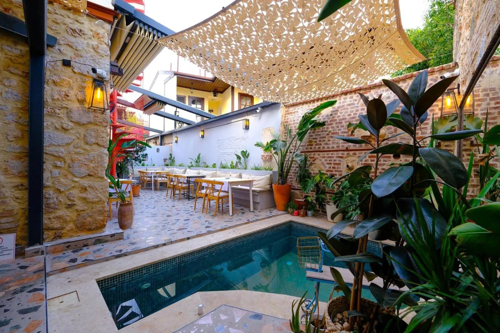 Garden in Saye Konak Hotel ' Kaleiçi&Oldtown'