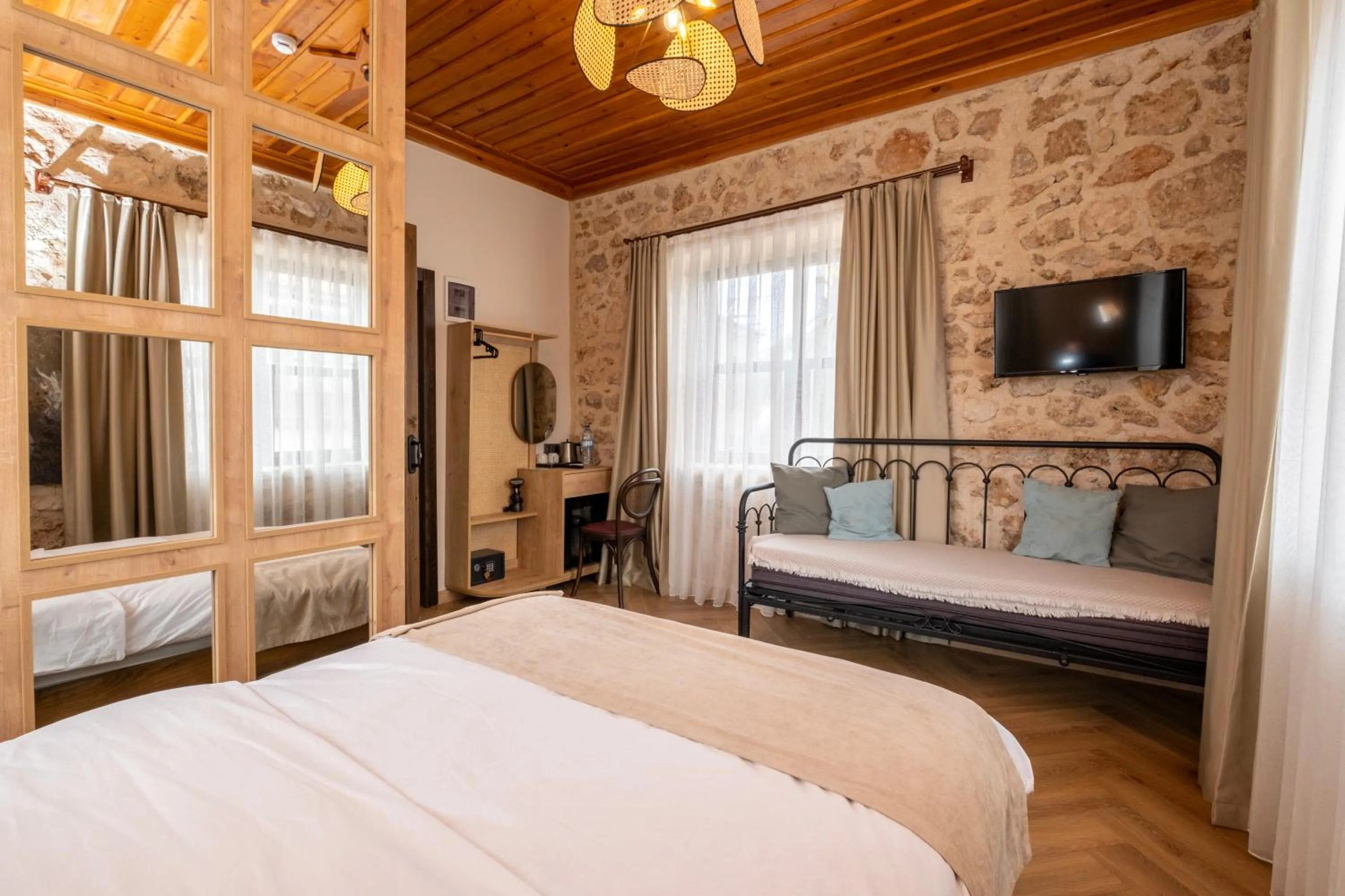 Bed in Saye Konak Hotel ' Kaleiçi&Oldtown'