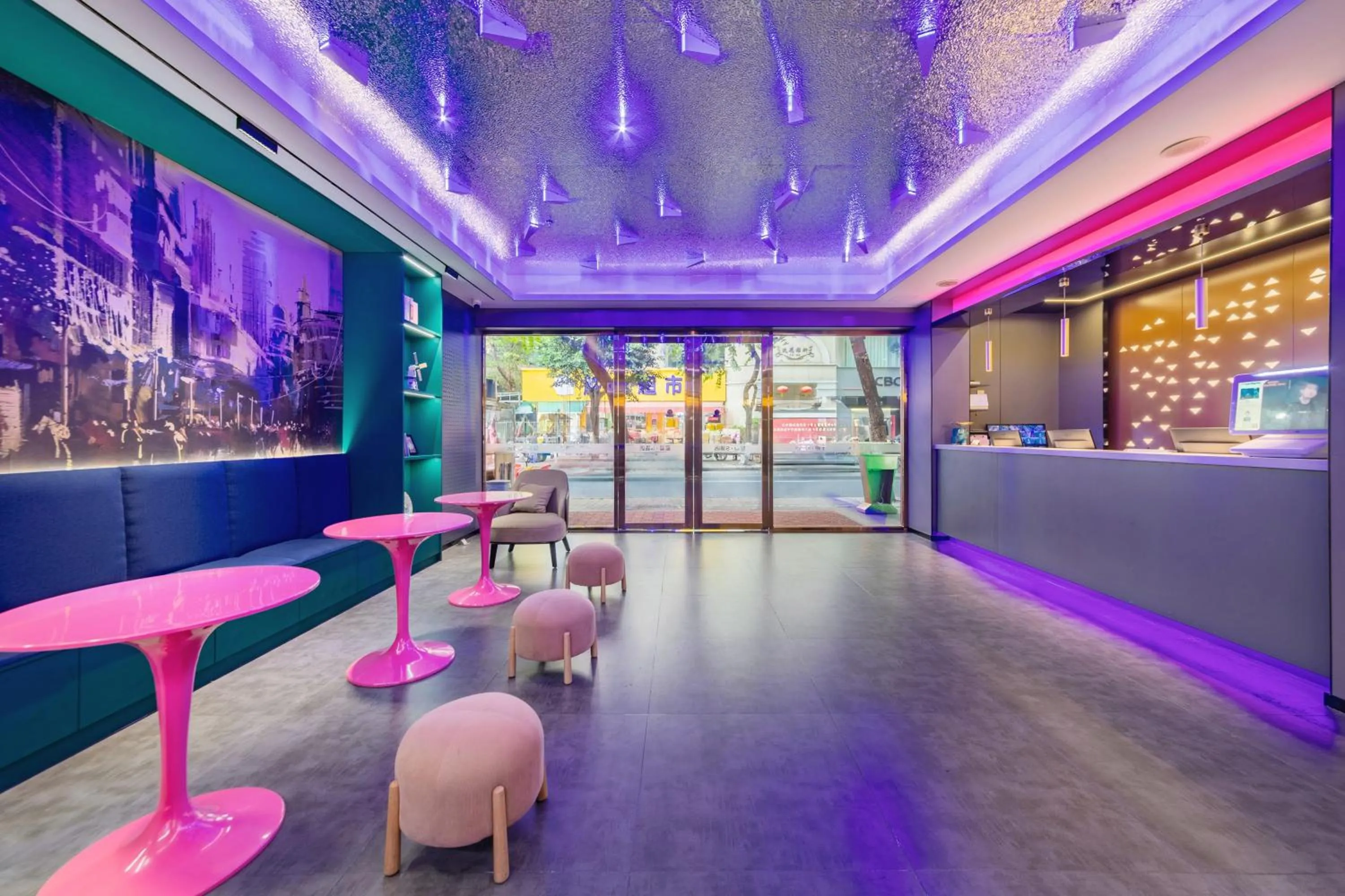 Restaurant/places to eat in Xinghe Yuezhi S Hotel to Guangzhou Yuexiu Park Railway Station Subway station