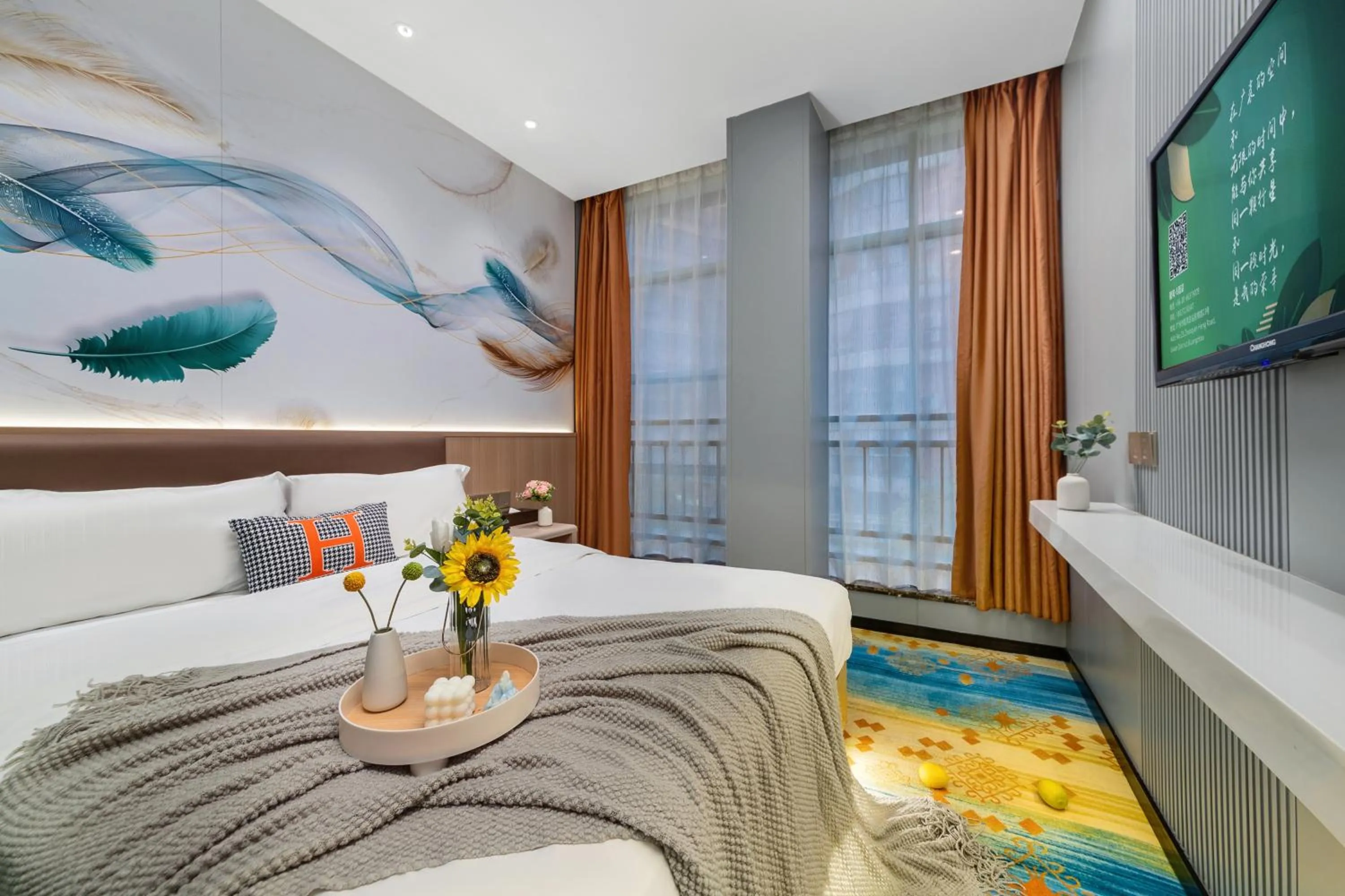 Communal lounge/ TV room, Bed in Xinghe Yuezhi S Hotel to Guangzhou Yuexiu Park Railway Station Subway station