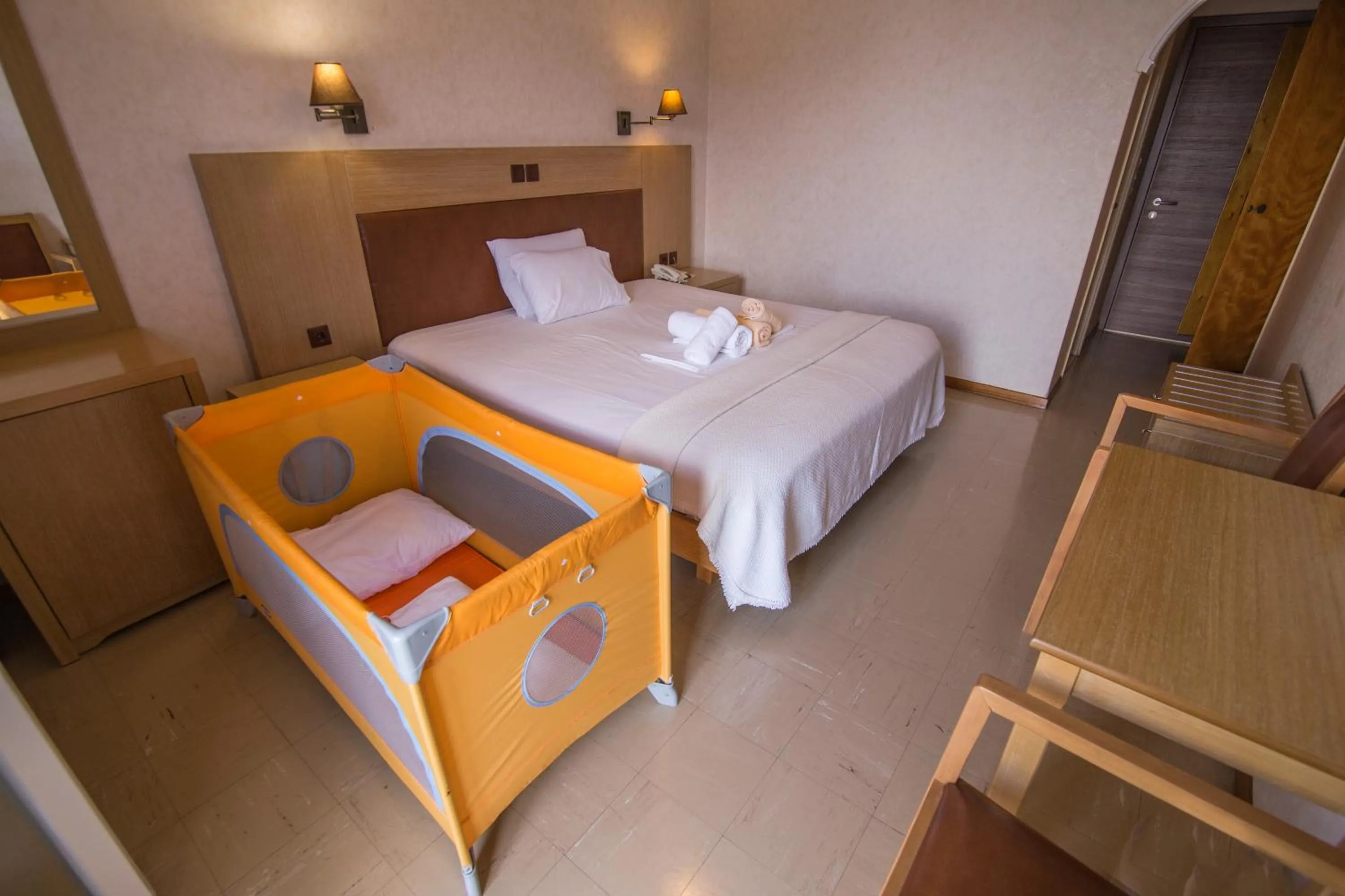 cot, Bed in Idillion