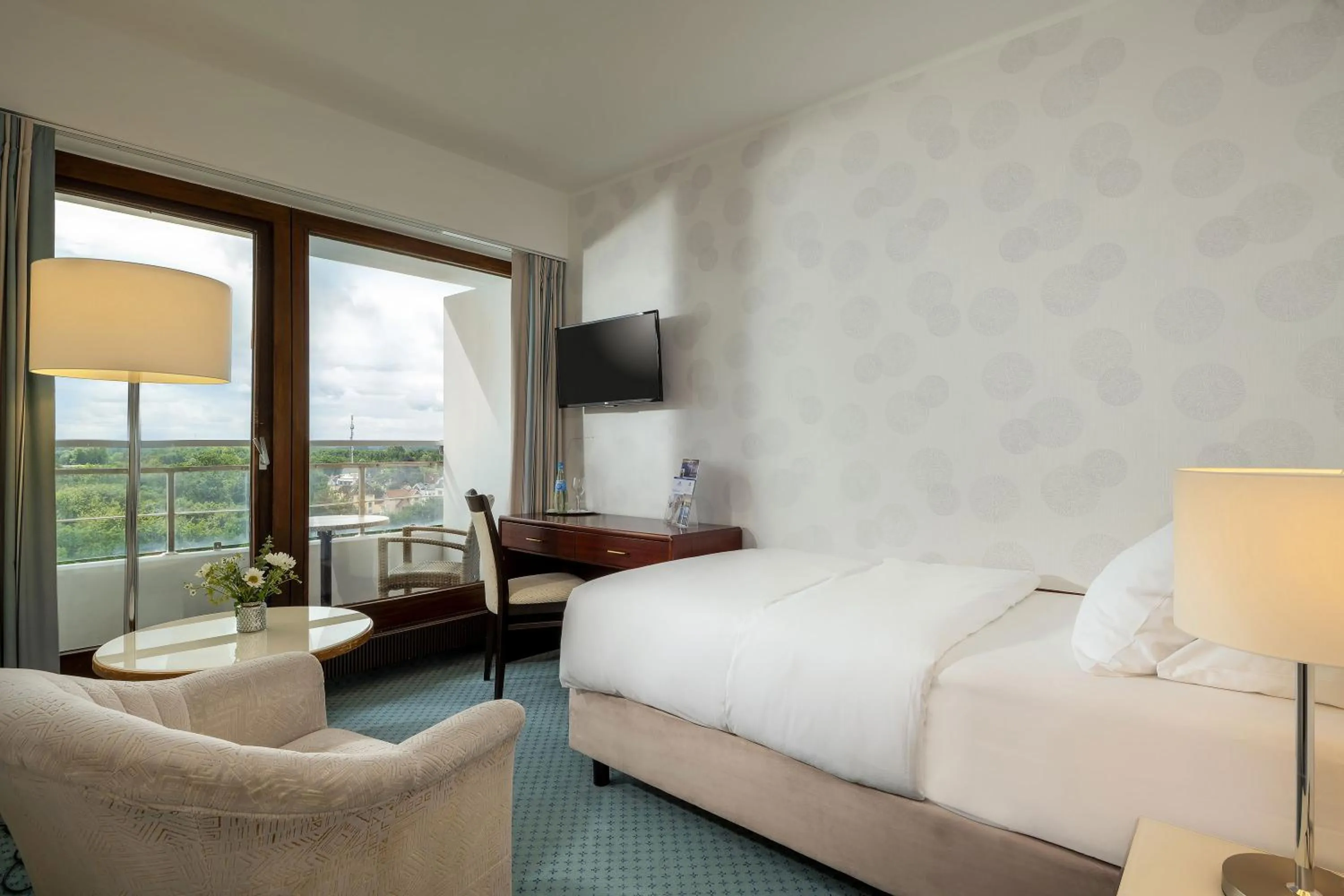 Photo of the whole room, Bed in Maritim Seehotel Timmendorfer Strand